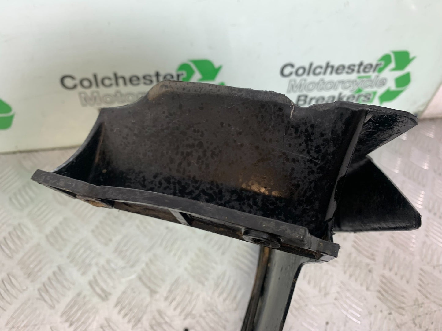KAWASAKI KLR250 KLR 250 CHAIN GUARD YEAR 1984-2001 (CMB1225)