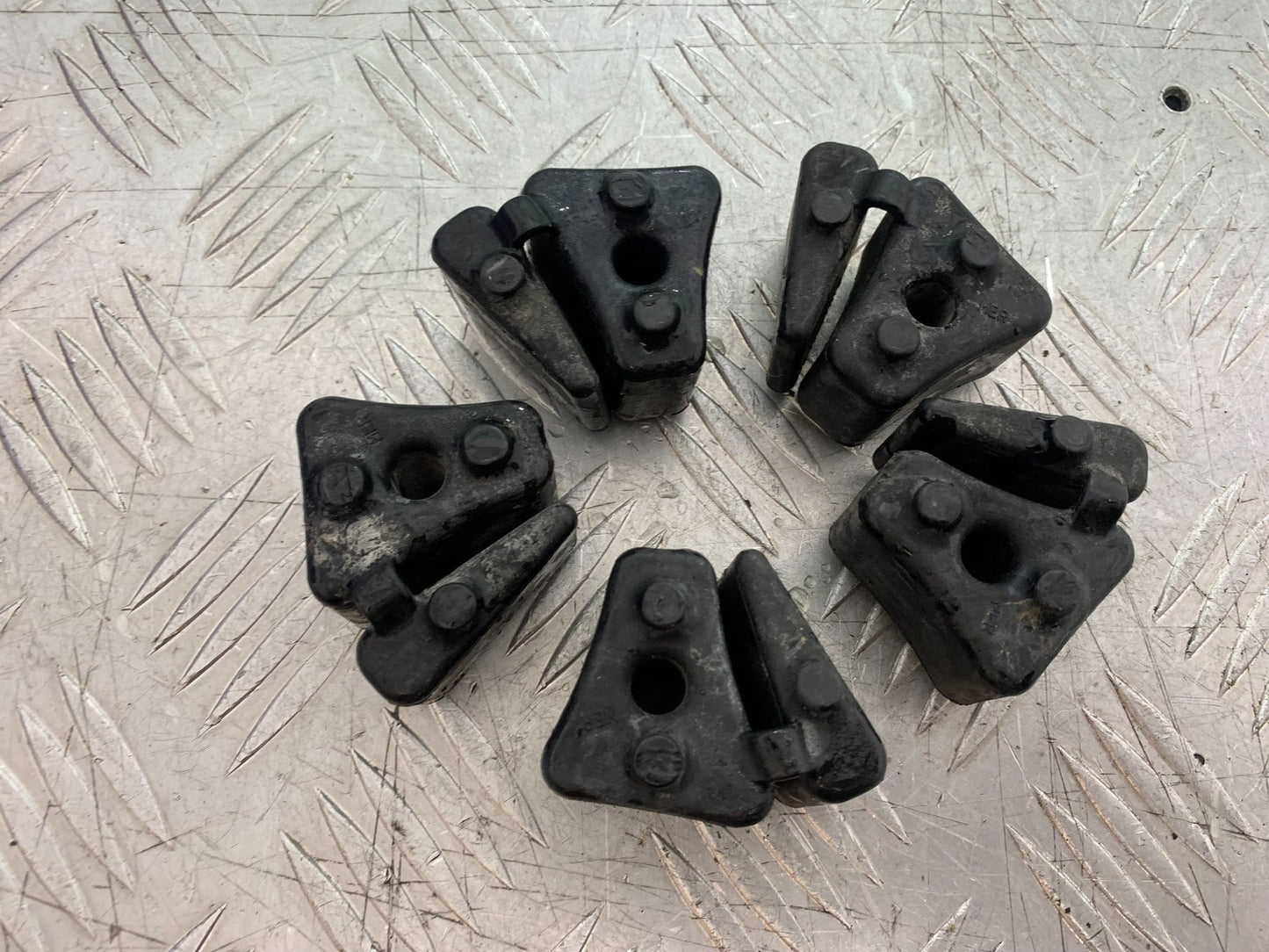 HONDA CB650F CB 650 FA-E CUSH DRIVE RUBBERS   YEAR 2014-2017 (CMB1226)