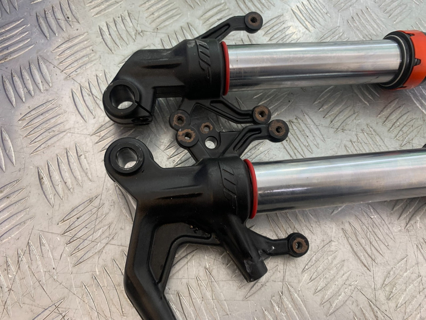 KTM 390 ADVENTURE FORKS  YEAR 2020-24 (CMB1240)