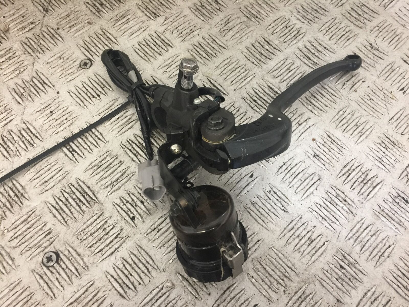 KAWASAKI NINJA 1000 SX FRONT BRAKE MASTER CYLINDER   YEAR 2020-2022 (STOCK 722)