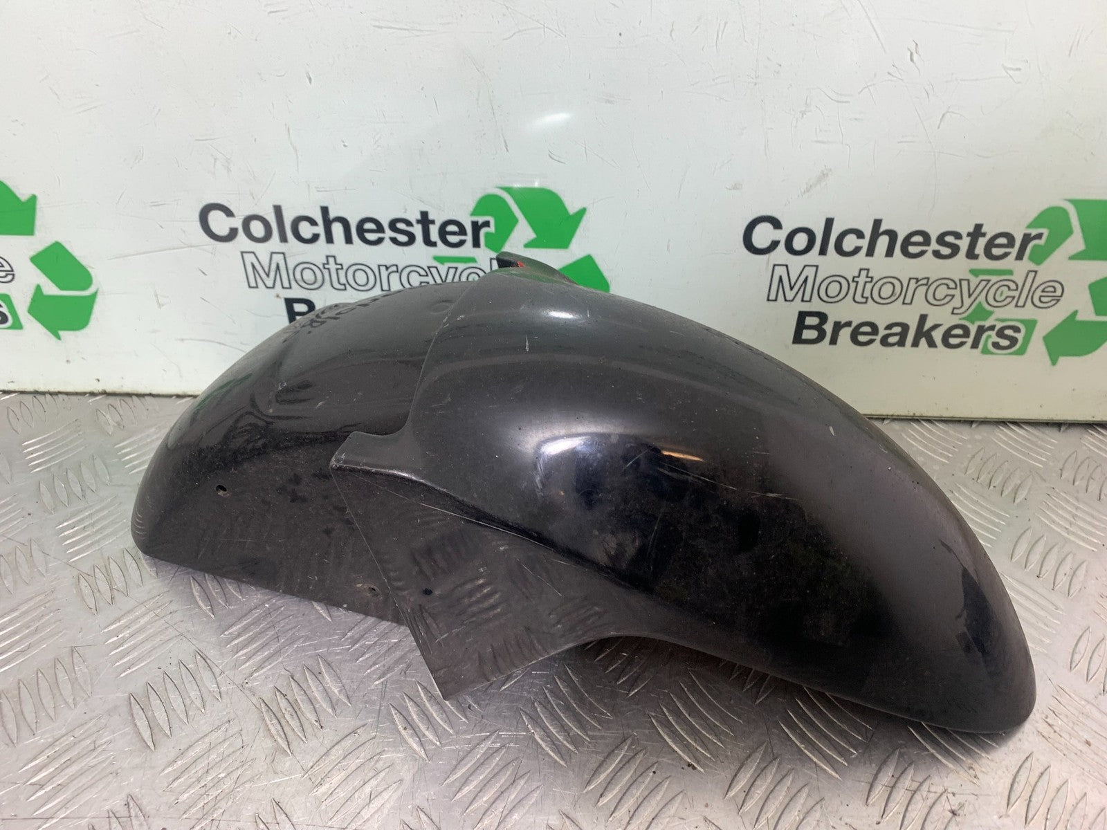 KAWASAKI GPX 750 GPX 750 FRONT MUDGUARD  YEAR 1990