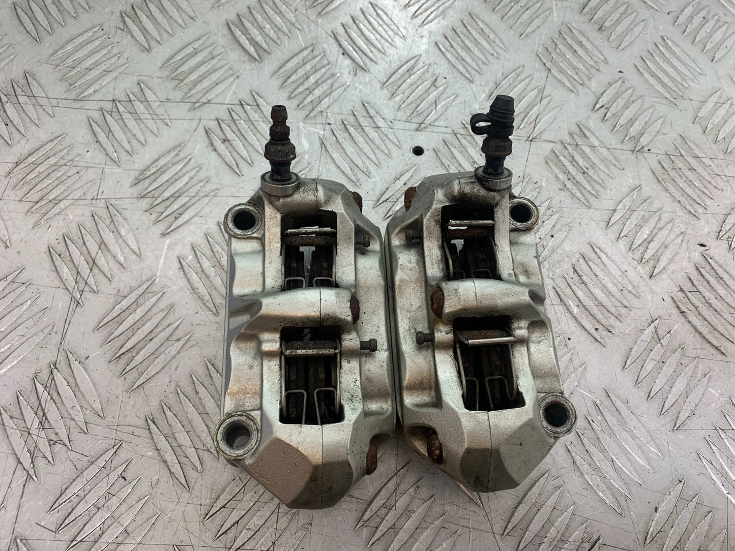 KTM 990 SUPER DUKE FRONT BRAKE CALIPERS YEAR 2007-2011  (CMB1207)