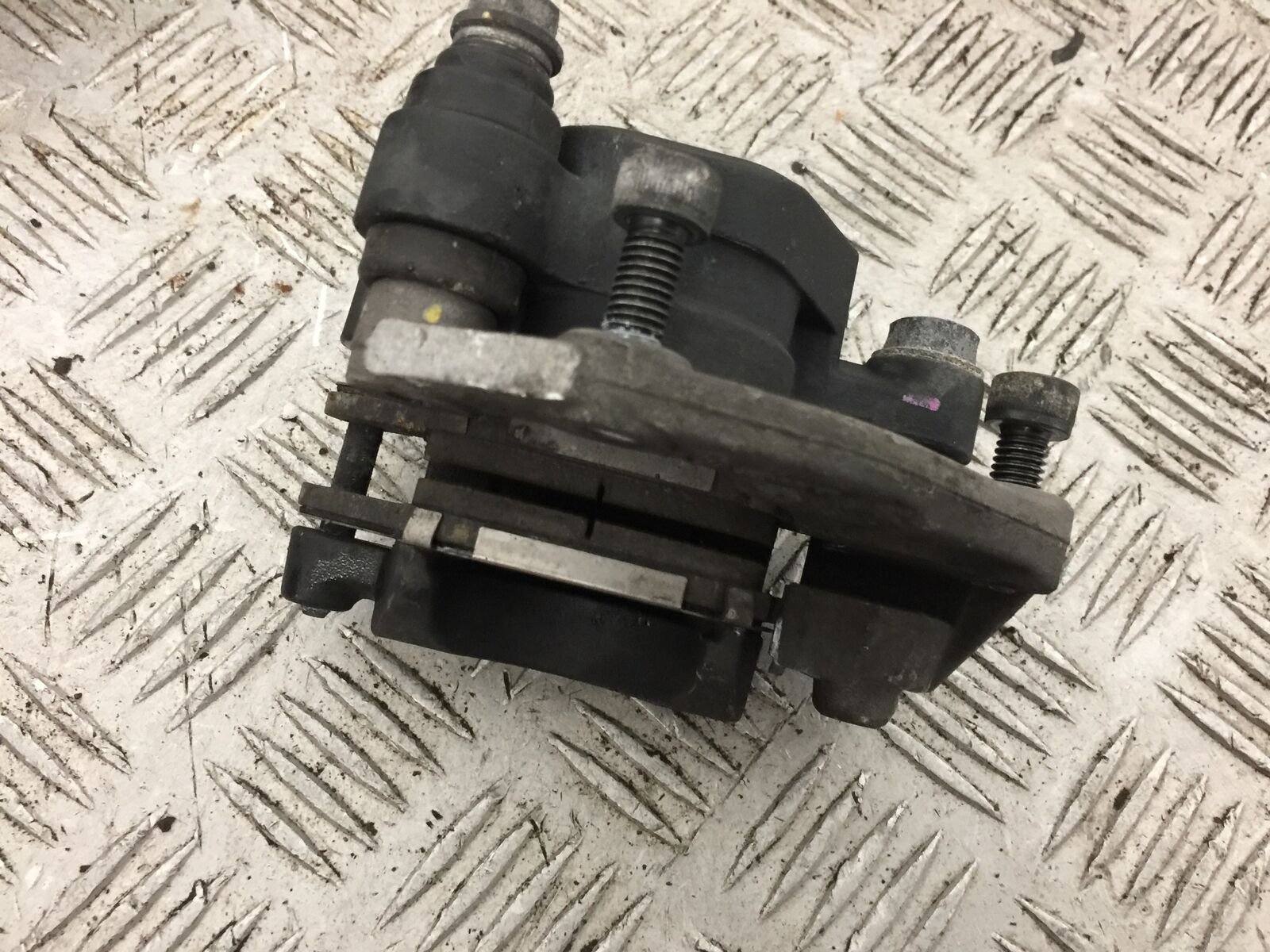 KAWASAKI VN 650 VULCAN REAR CALIPER  YEAR 2017-2021 (STOCK 811)