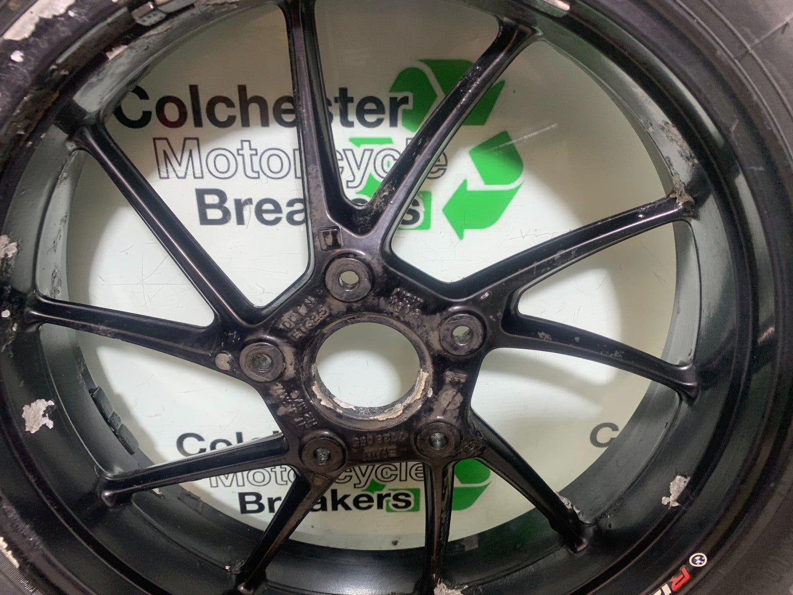 BMW R1200 R 1200 GS REAR WHEL (WITH GOOD TYRE)  YEAR 2013-2016 (CMB1257)