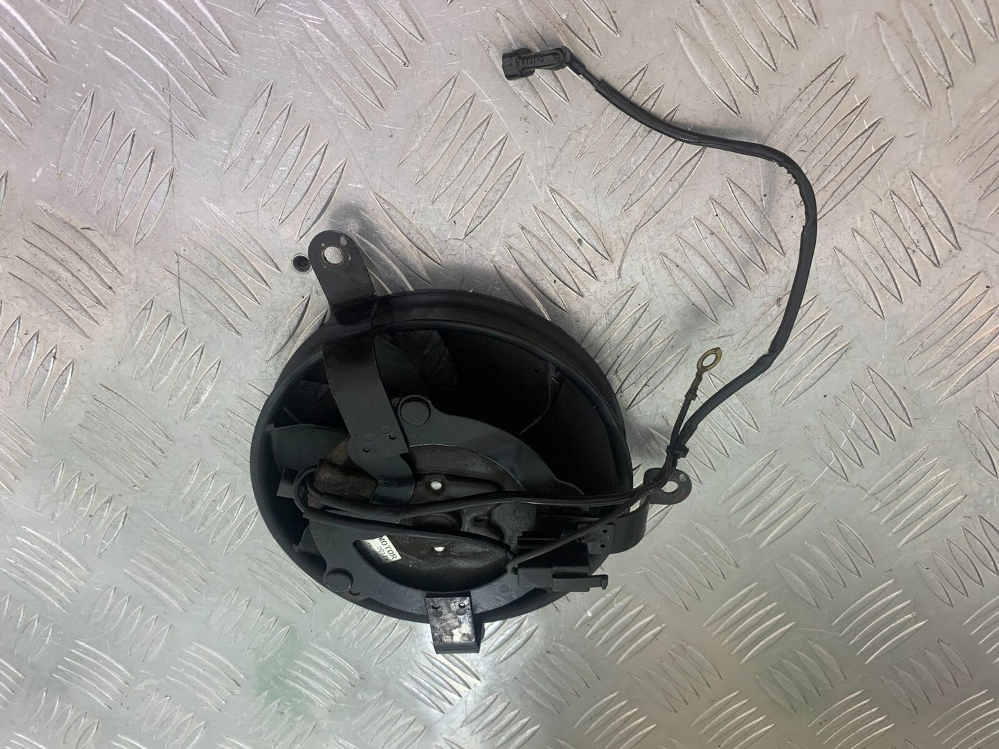 HONDA CBR 929 RRY FIREBLADE RADIATOR FAN  YEAR 2000-01 (CMB1026)