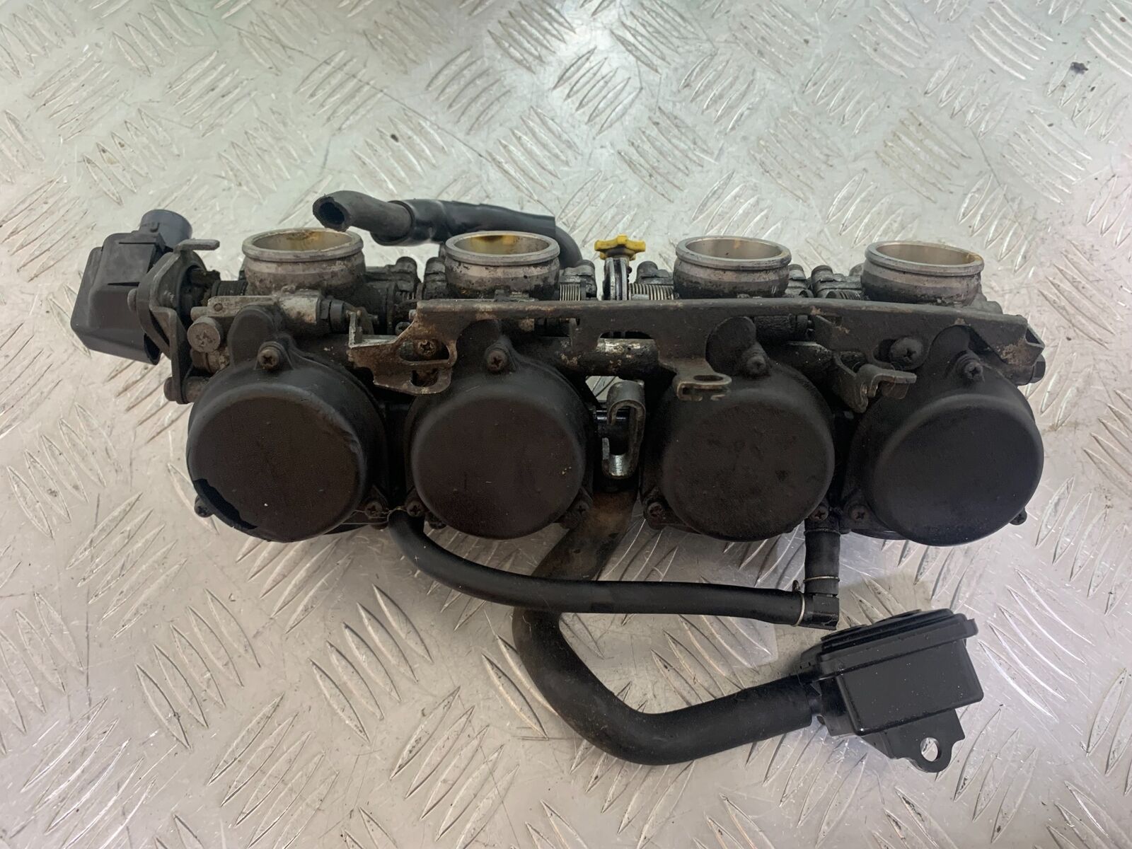 HONDA CB600 CB 600 HORNET CARBS (SOLD AS PARTS)   YEAR 1998 -2002 (CMB1126)