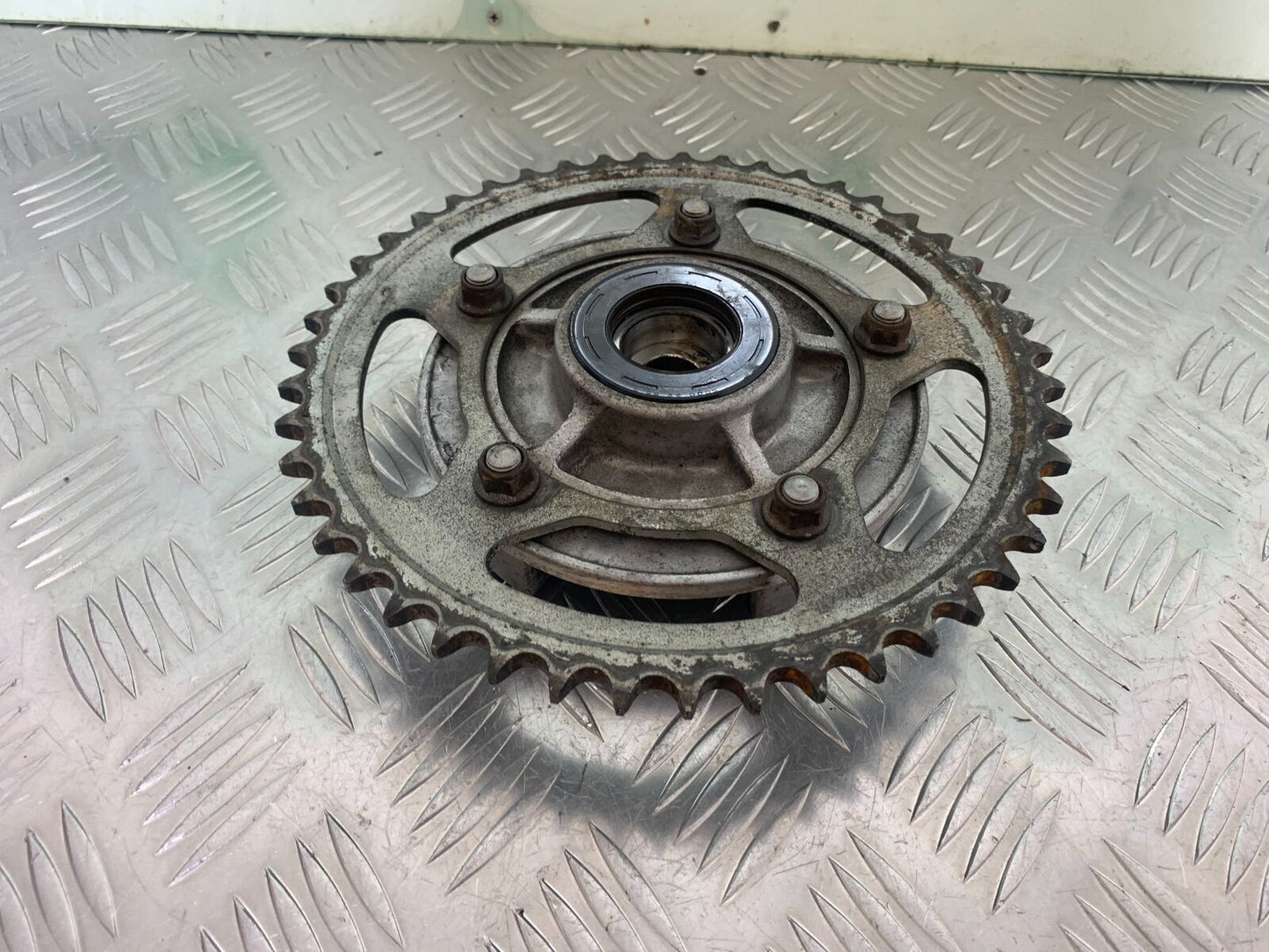 SUZUKI DL 650 V-STROM REAR SPROCKET CARRIER YEAR 2016 (STOCK 996)