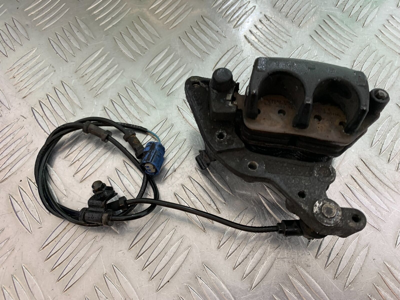 HONDA CBR500R CBR 500 R FRONT BRAKE CALIPER YEAR 2012-16 (CMB1048)
