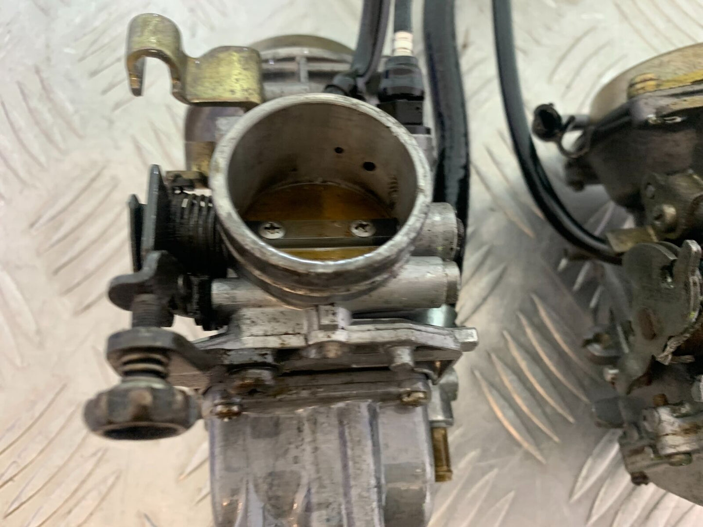 SUZUKI VS1400 VS 1400 INTRUDER CARBS  YEAR 1988 (CMB1077)