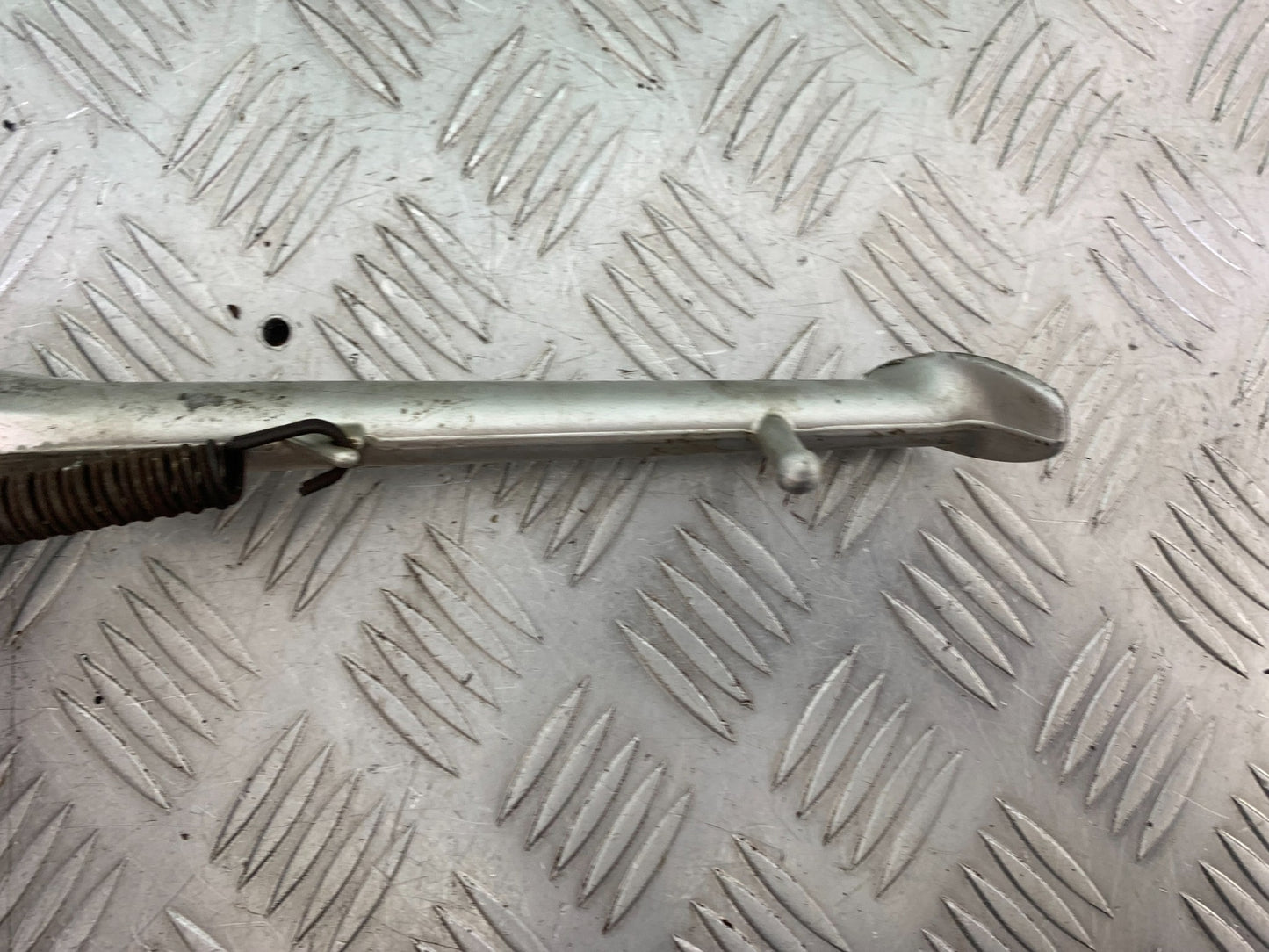 TRIUMPH T509 SPEED TRIPLE SIDE STAND AND BRACKET   YEAR 1997-1998 (CMB1144)