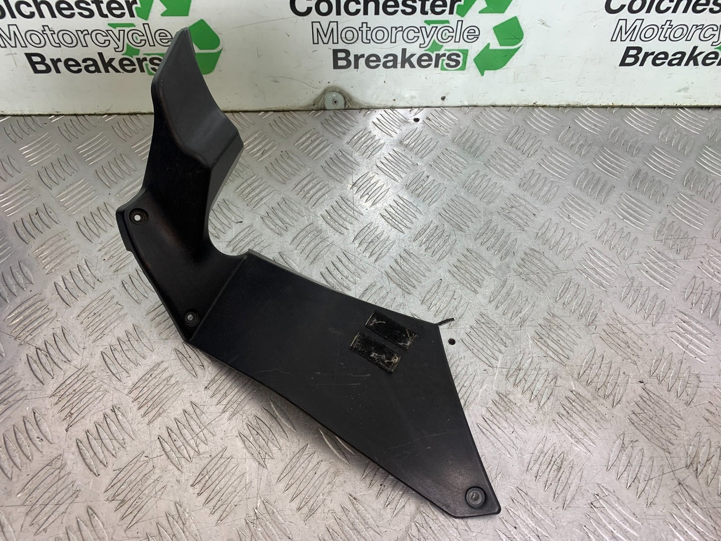 KAWASAKI GTR1400 GTR 1400 LEFT TOP INFILL PANEL YEAR 2007-2009 (CMB1306)