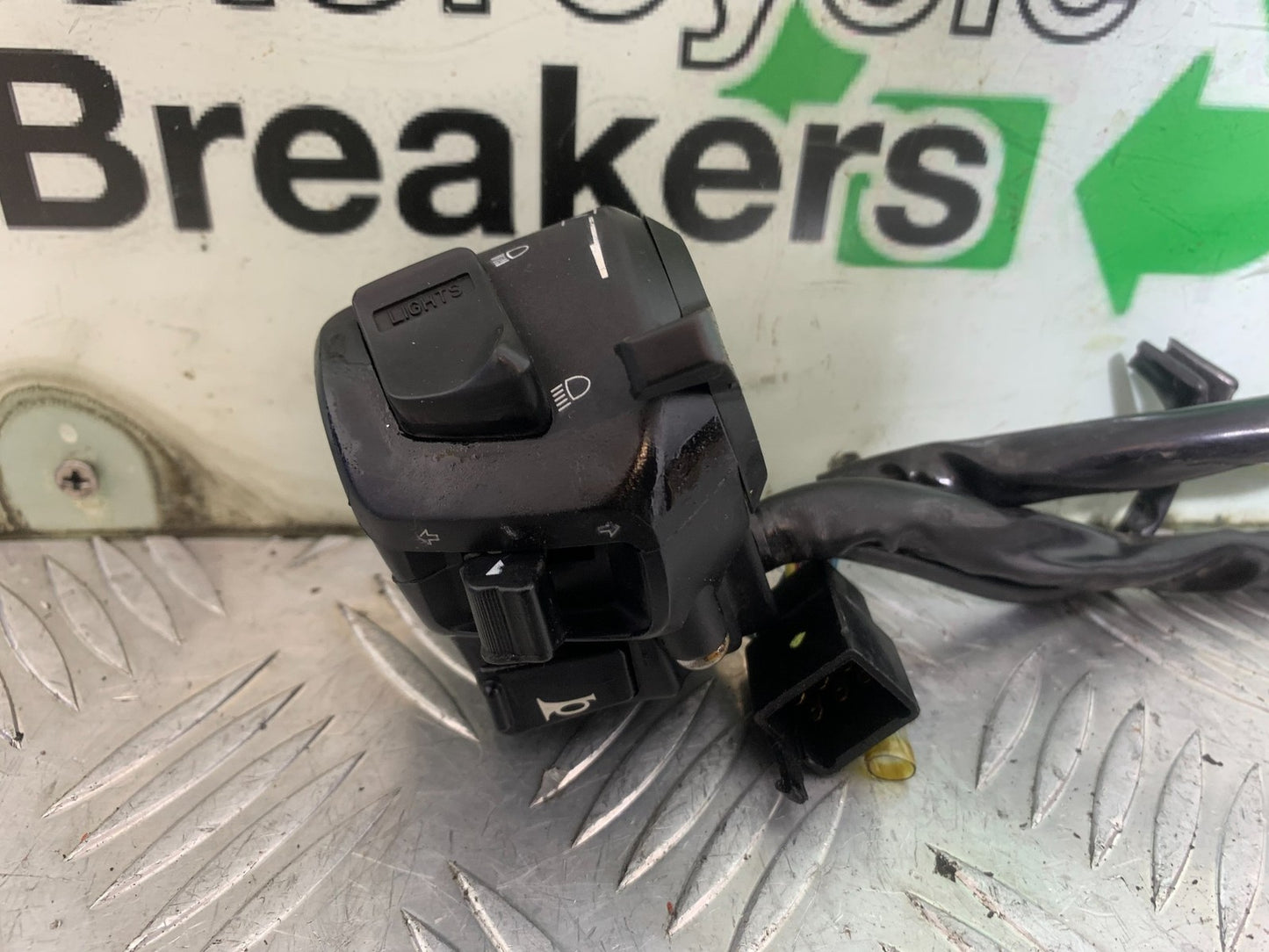 KYMCO CK1 125 LEFT SWITCH GEAR YEAR 2014 - 2016 (CMB1181)