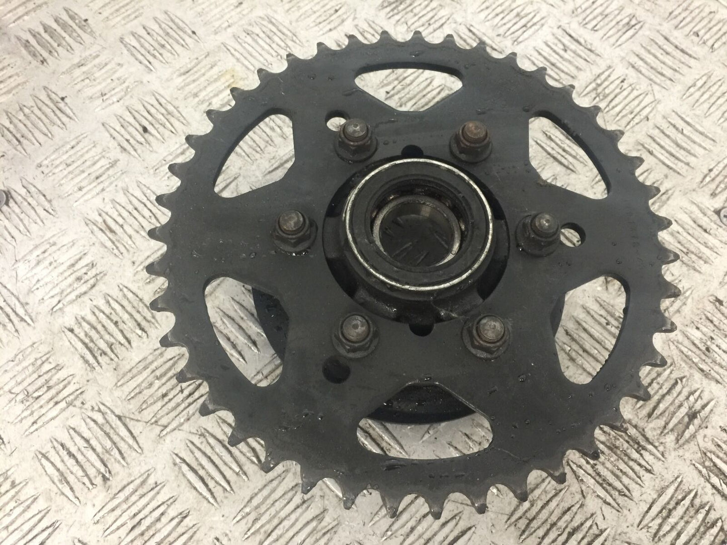 KAWASAKI ZX6R ZX6 R C1H REAR SPROCKET CARRIER YEAR 2005 2006 (STOCK 774)
