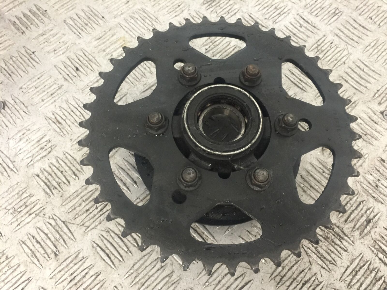 KAWASAKI ZX6R ZX6 R C1H REAR SPROCKET CARRIER YEAR 2005 2006 (STOCK 774)