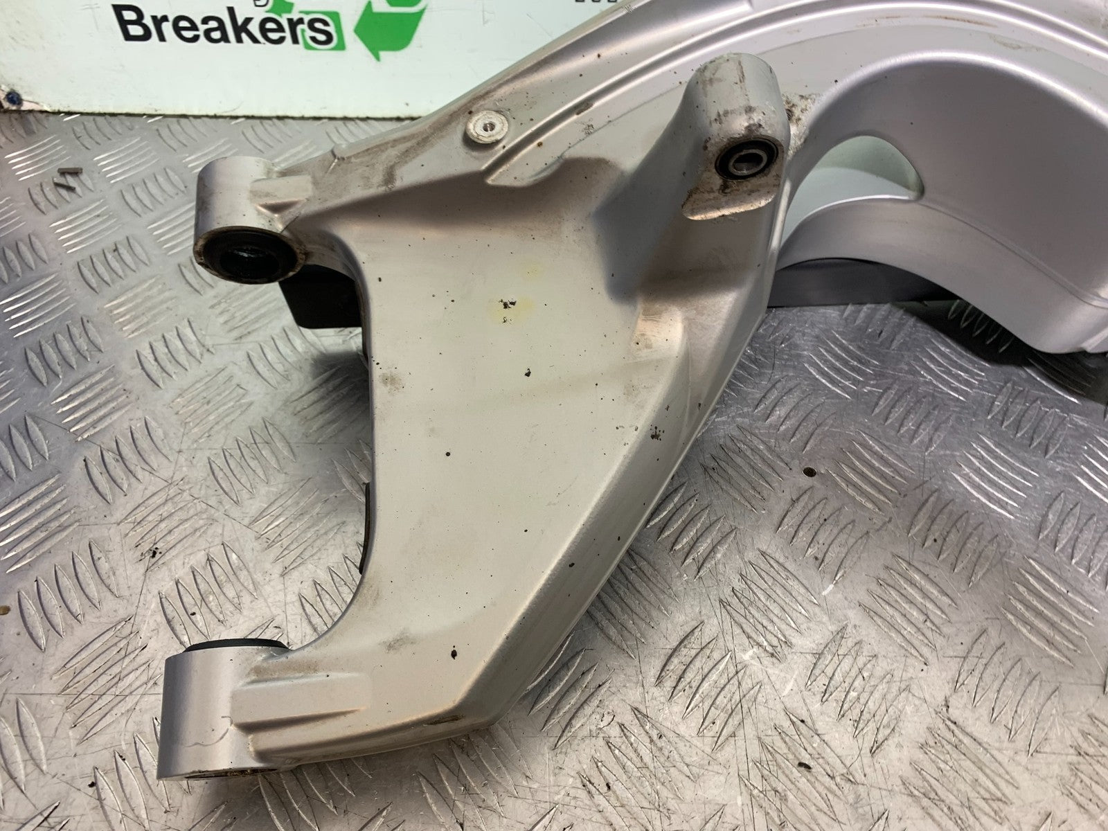 BMW F800 GT SWINGARM DISC HUB   YEAR 2013-2017 (CMB1248)