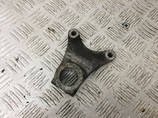 SUZUKI GSXR750 GSXR 750 SRAD REAR CALIPER BRACKET   YEAR 1999 (STOCK 880)