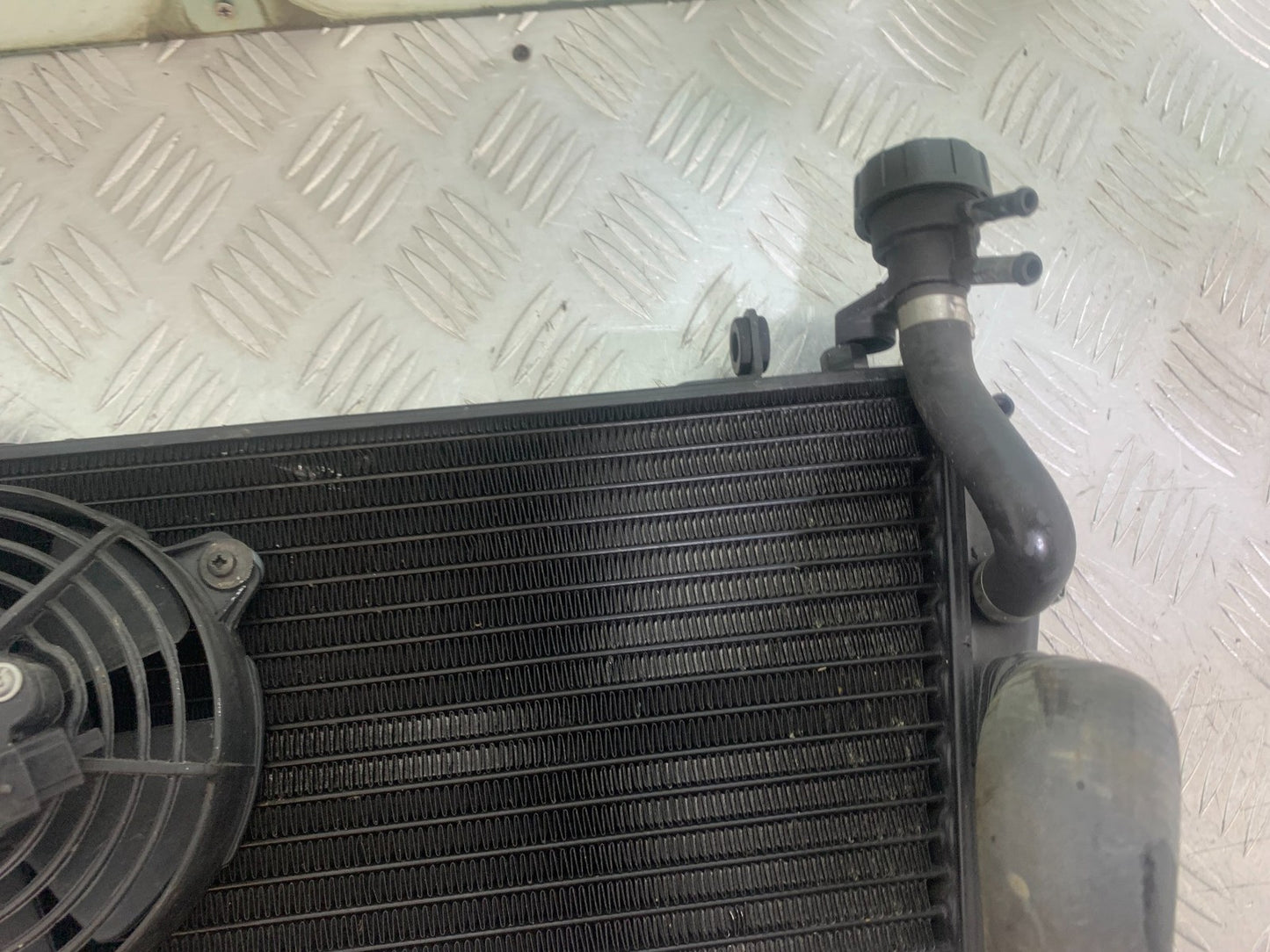APRILIA SL750 SL 750 SHIVER RADIATOR AND FAN  YEAR 2008-2016 (CMB1242)
