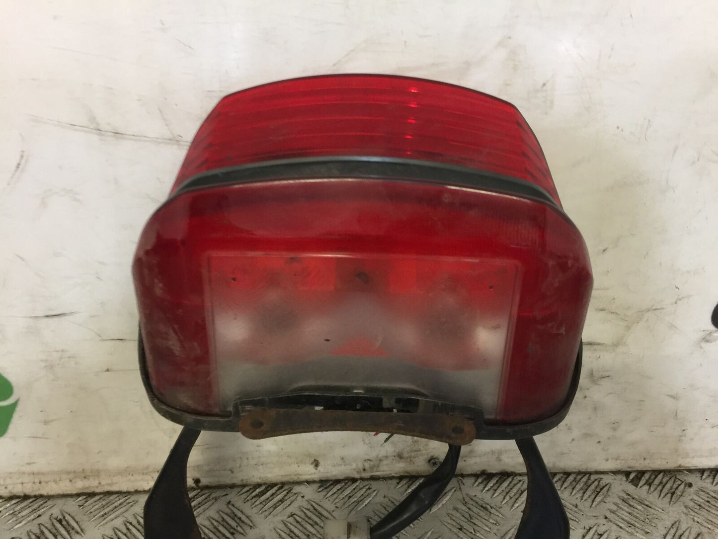 YAMAHA XJR1300 XJR 1300 REAR LIGHT YEAR 1999-2005  (STOCK 708)