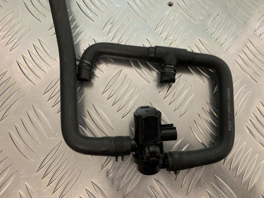 TRIUMPH TIGER 800 XCA AIR VALVE   YEAR 2015-2017 (STOCK 940)