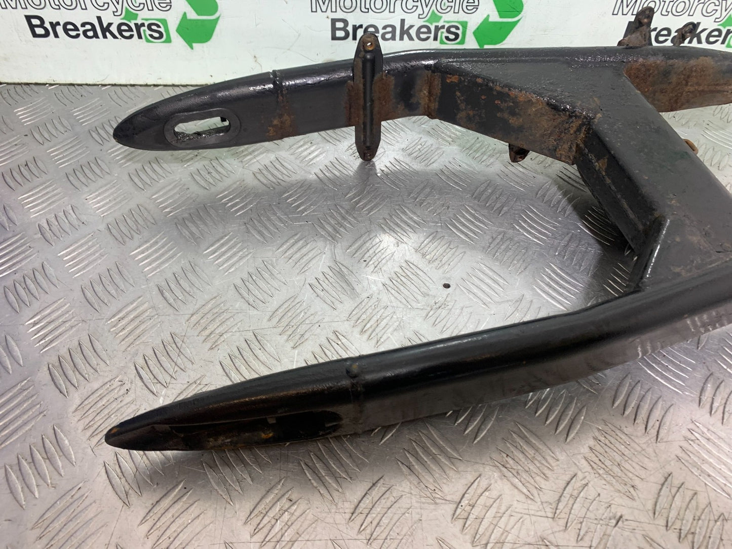 YAMAHA XVS 1300 MIDNIGHT STAR SWINGARM YEAR 2007-16 (CMB1200)