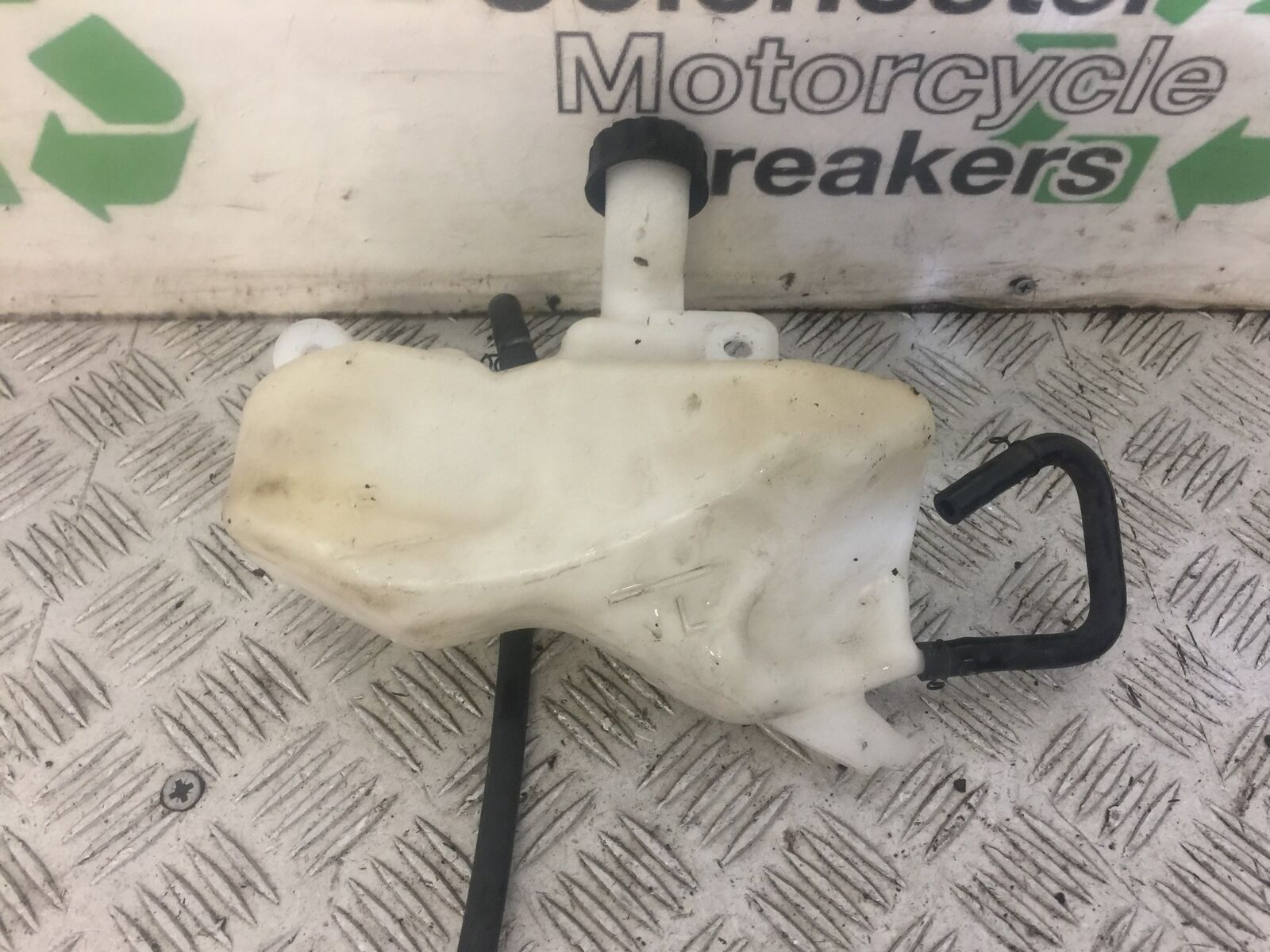 KAWASAKI NINJA 400 COOLANT BOTTLE   YEAR 2019  (STOCK 635)