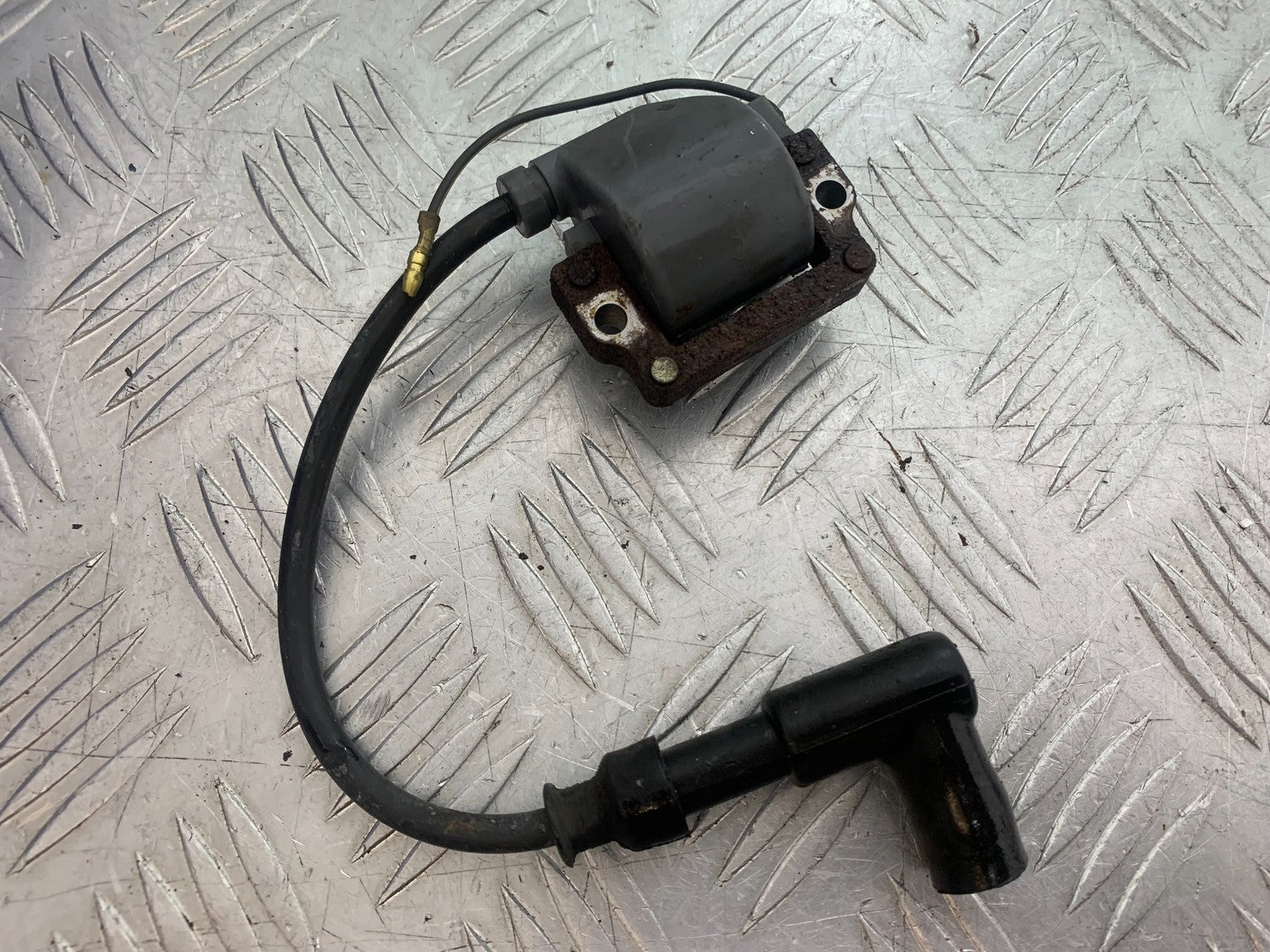 SUZUKI GP100 GP 100 COIL AND CAP  YEAR 1978-1988 (CMB1259)