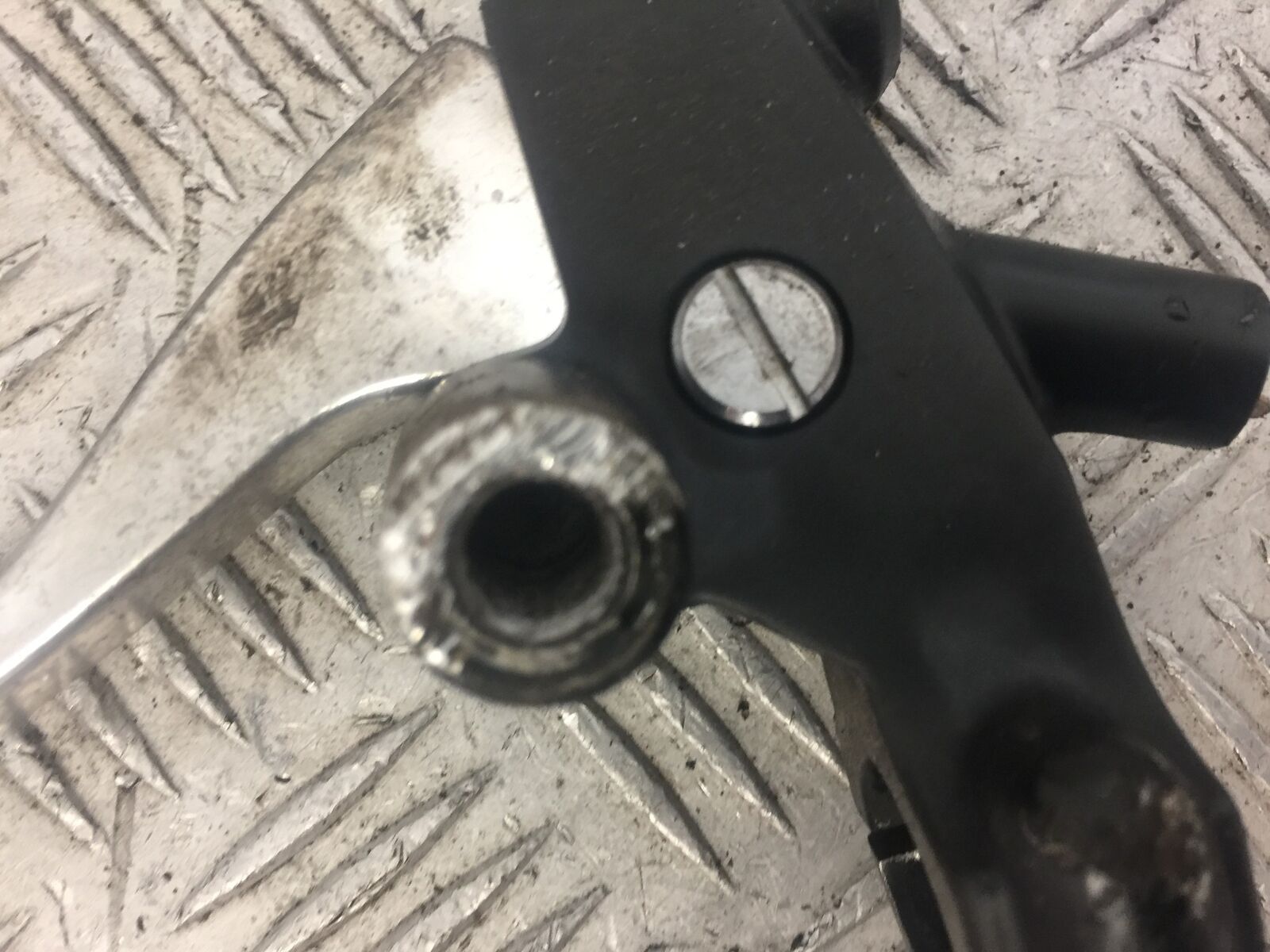 HONDA CB900 CB 900 HORNET CLUTCH LEVER AND BRACKET  YEAR 2002-06 (STOCK 633)