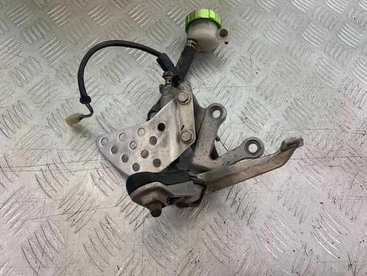 KAWASAKI ZX9R ZX9 C FRONT RIGHT HANGER  YEAR 1998-99 (CMB1213)