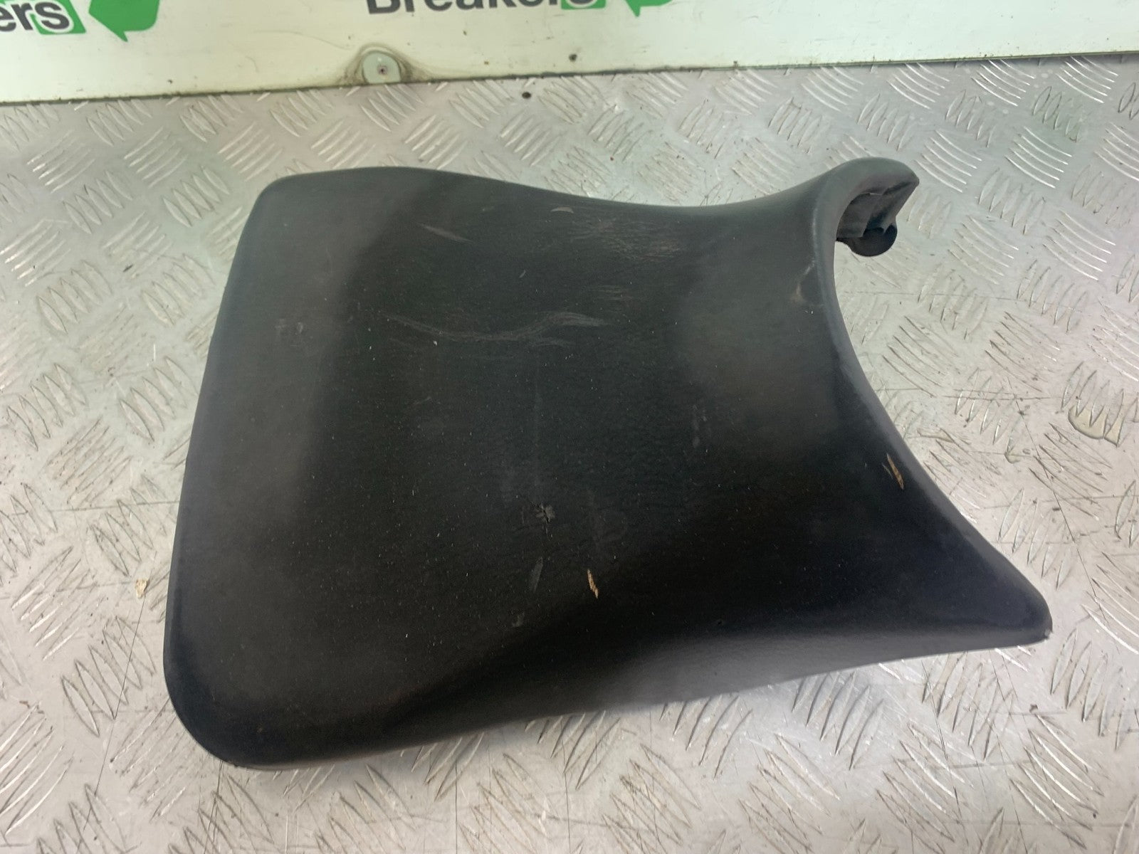 YAMAHA YZF1000 THUNDERACE FRONT SEAT  YEAR 1997-2000 (CMB1204)