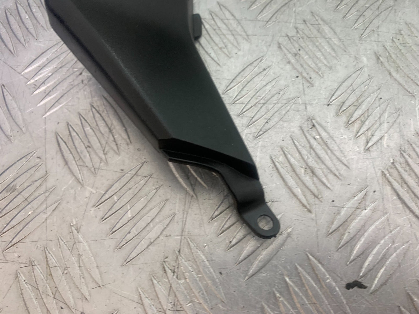 APRILIA SL750 SL 750 SHIVER LEFT & RIGHT TANK INFILLS  YEAR 2008-2016 (CMB1242)