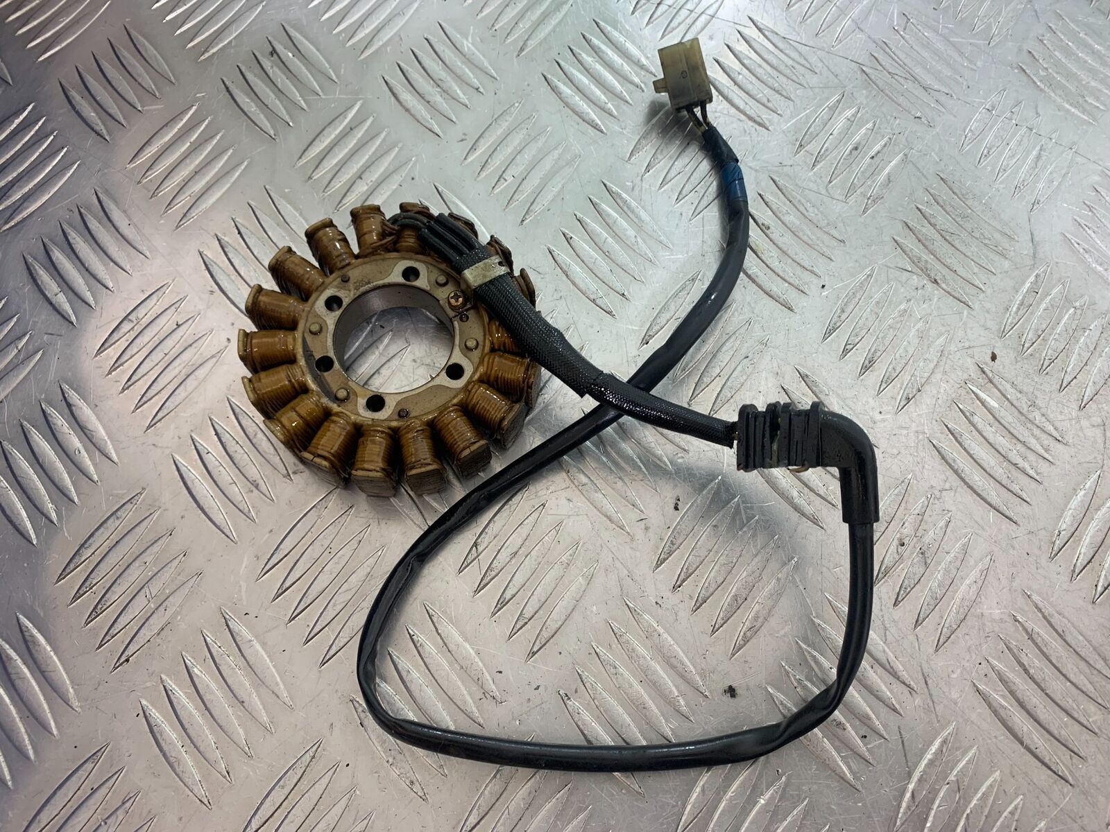 HONDA CB600 CB 600 HORNET GENERATOR  YEAR 1998 -2002 (CMB1126)