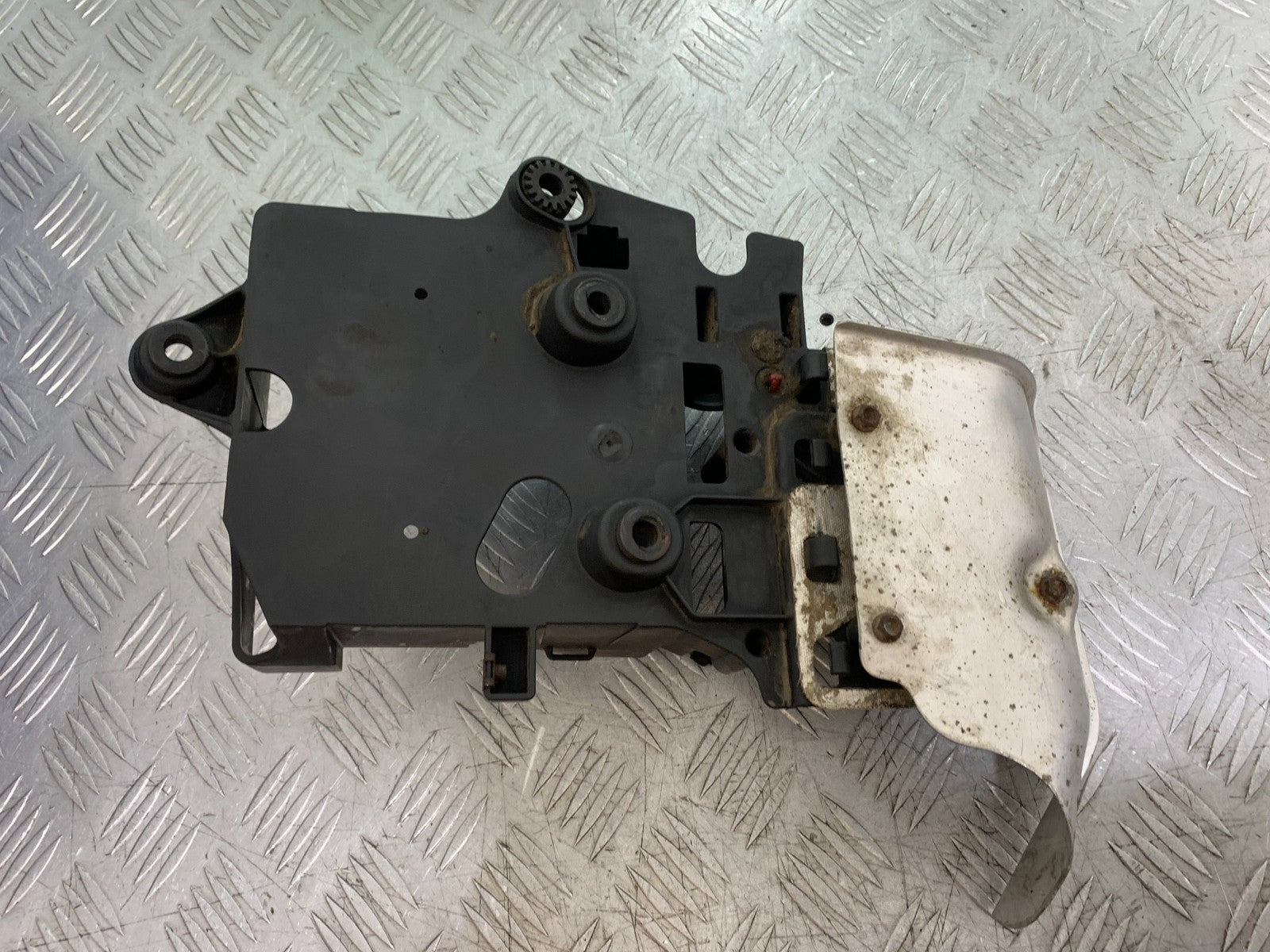 DUCATI 848 BATTERY TRAY  YEAR 2008-2010 (CMB1323)
