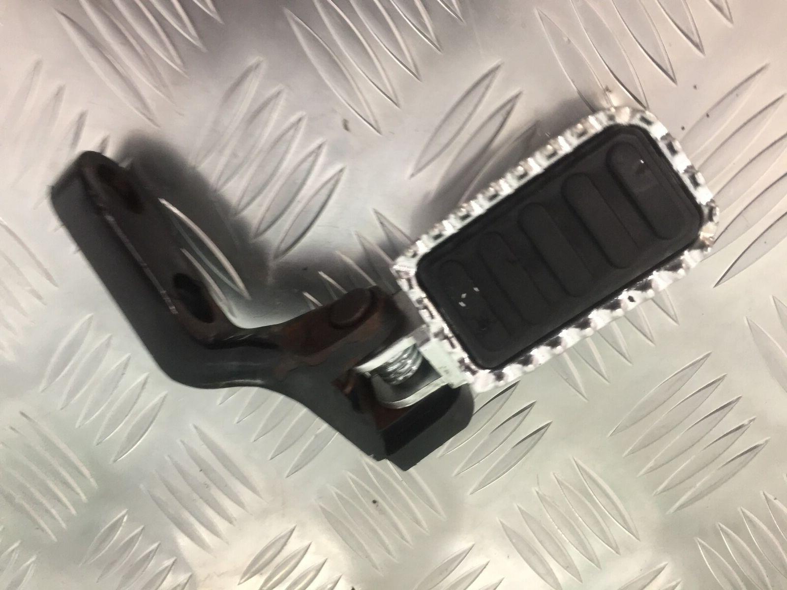 SINNIS TERRAIN 125 FRONT RIGHT HANGER AND PEG  YEAR 2020 (STOCK 921)