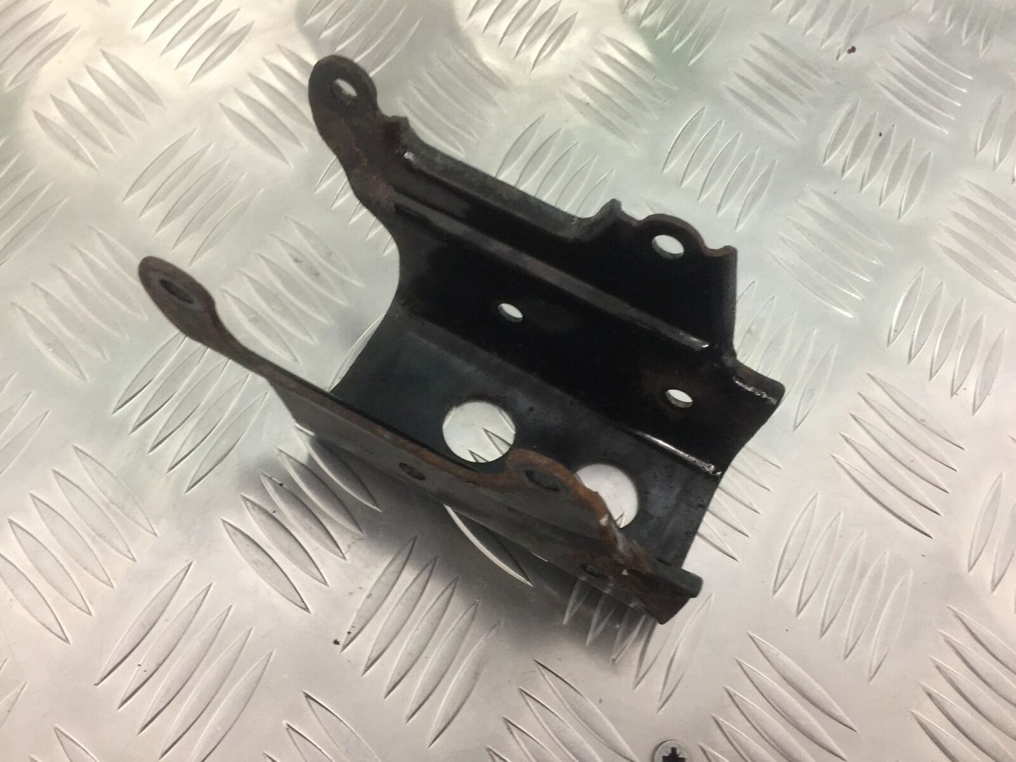 SINNIS TERRAIN 125 ENGINE BRACKET   YEAR 2020 (STOCK 921)
