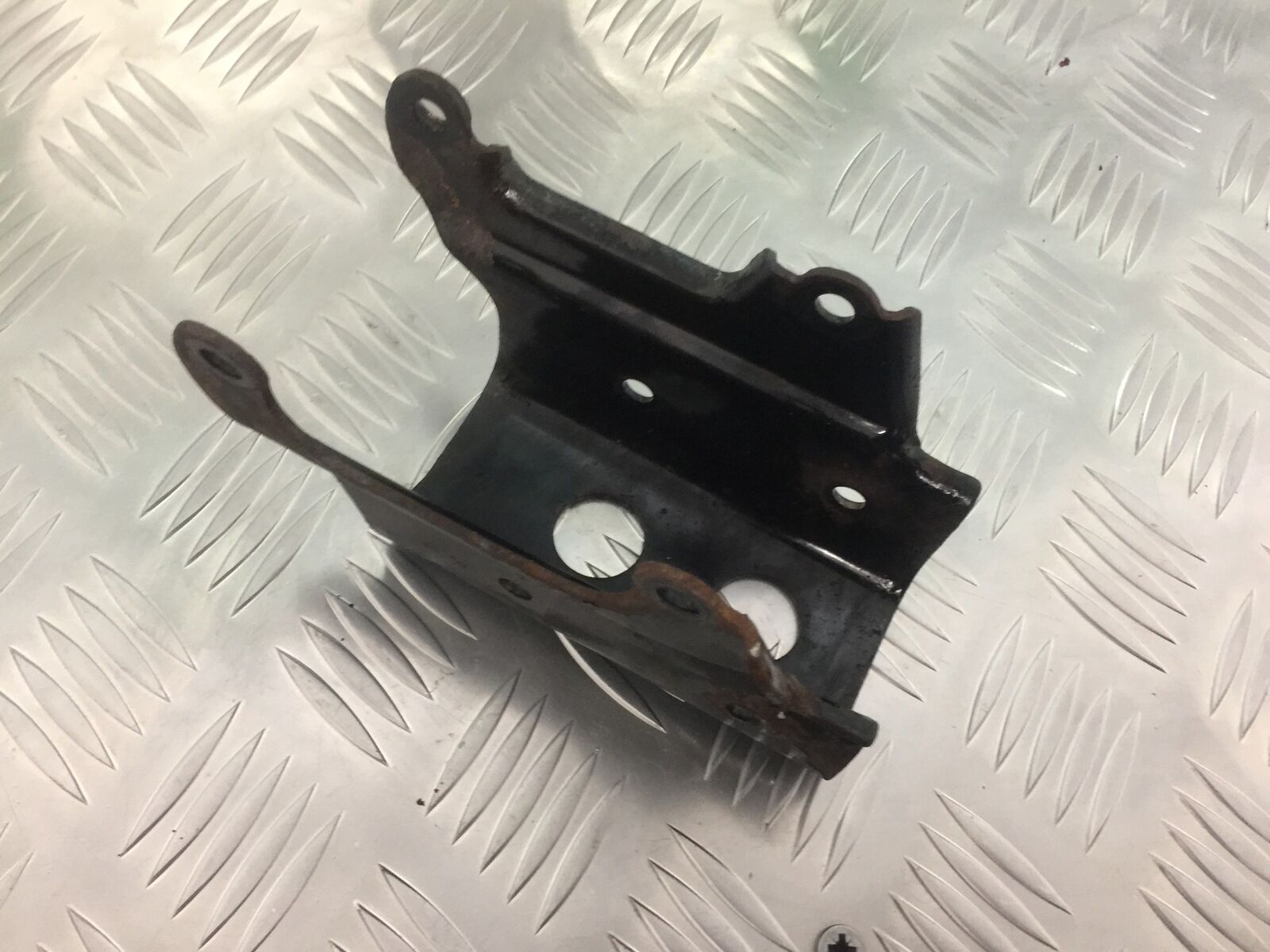 SINNIS TERRAIN 125 ENGINE BRACKET   YEAR 2020 (STOCK 921)