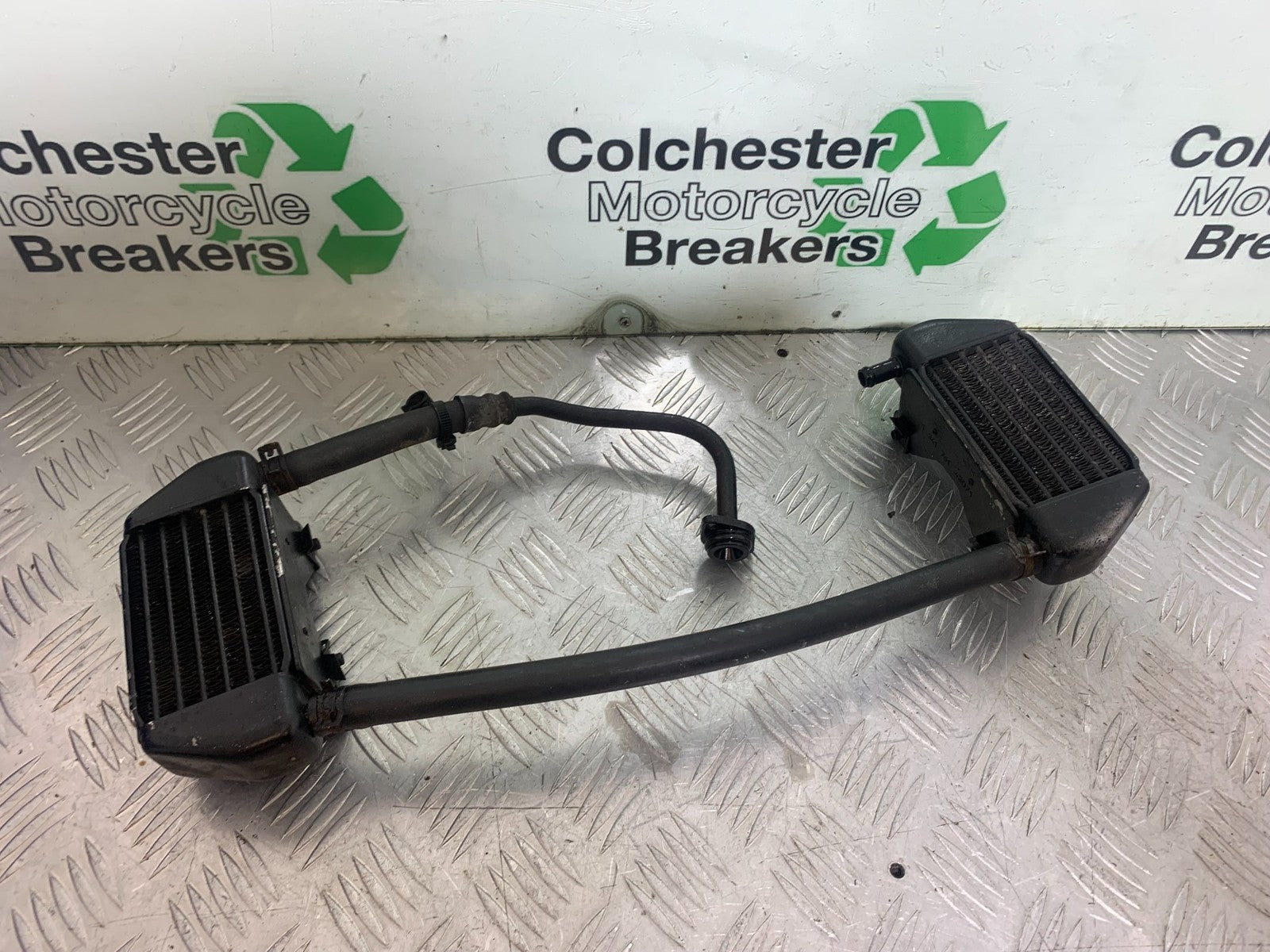 BMW R850 R R850R OIL COOLERS   YEAR 1994-2002 (CMB1170)