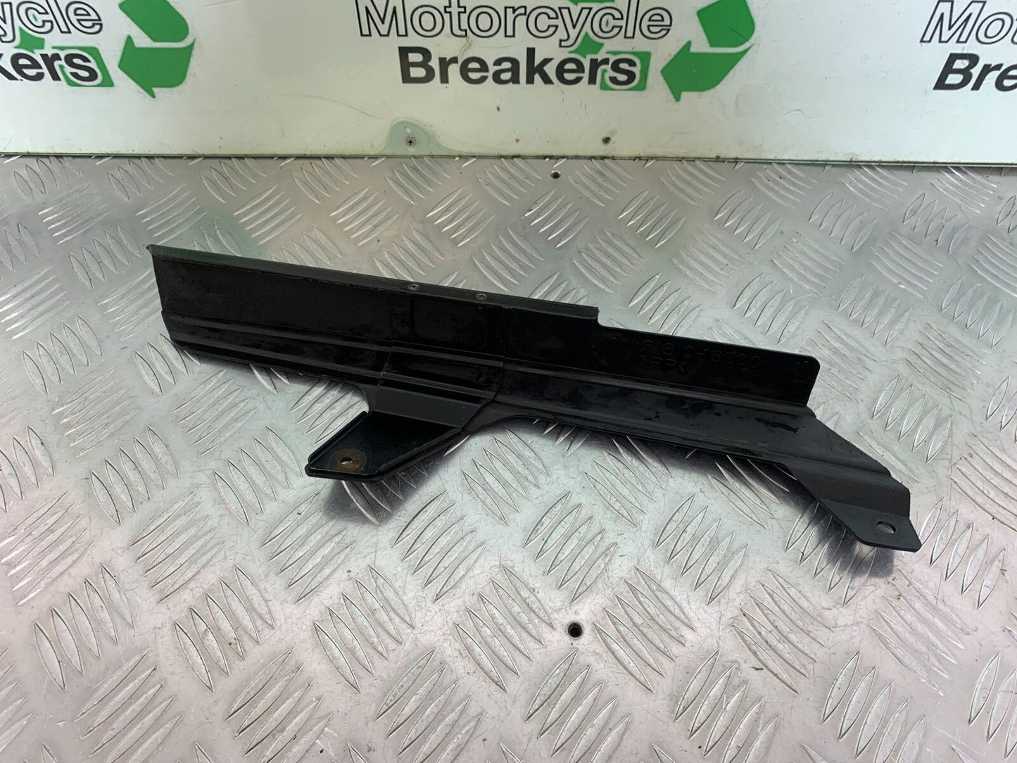 SUZUKI DL 650 V-STROM CHAIN GUARD YEAR 2016 (STOCK 996)