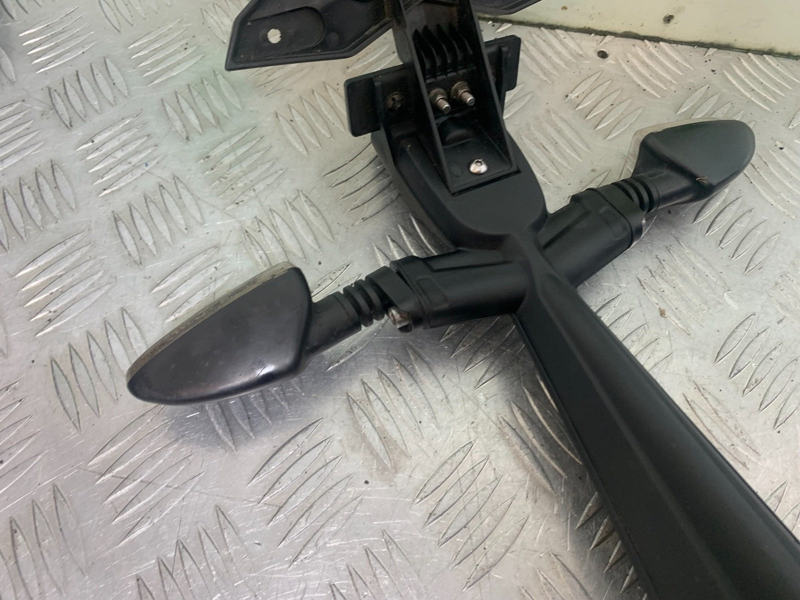 TRIUMPH 675 STREET TRIPLE REAR MUDGUARD AND INDICATORS   2013-2016 (CMB1186)