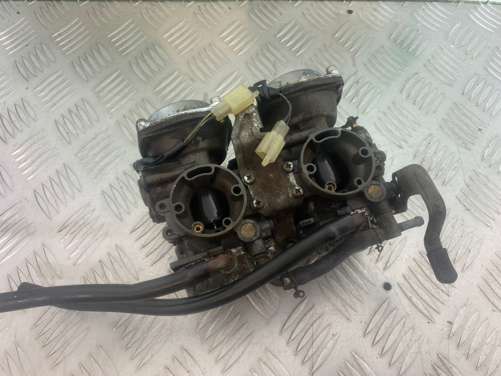 YAMAHA XV535 XV 535 VIRAGO CARBS  YEAR 1994-02 (CMB1139)