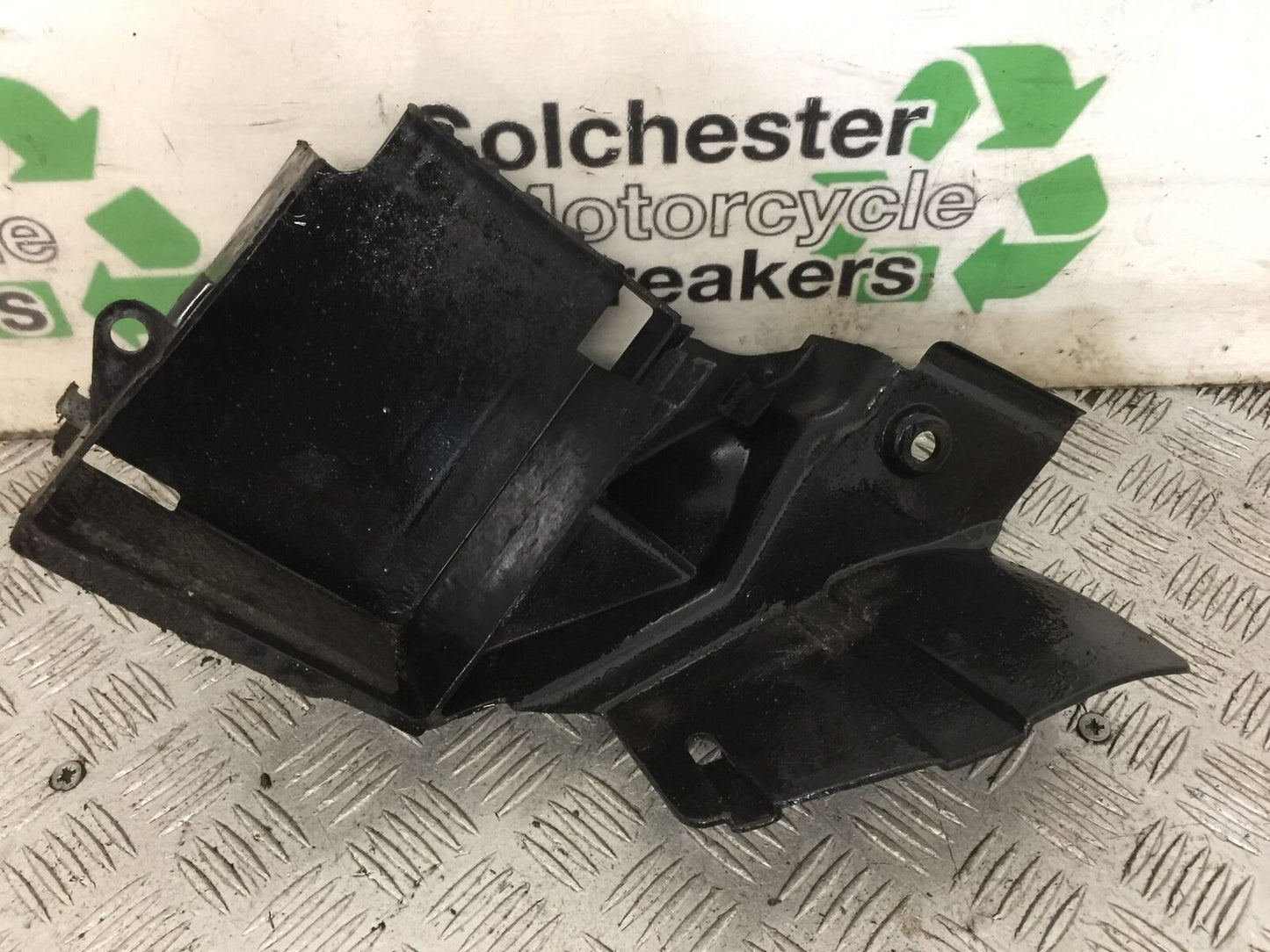 YAMAHA XTZ 750 SUPER TENERE BATTERY BOX  YEAR 1990-1995 (STOCK 889)