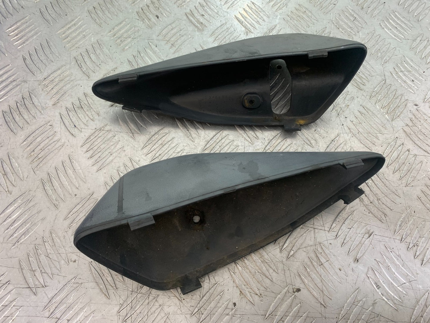 HONDA ST1100 PAN EUROPEAN LEFT & RIGHT SIDE PODS   1993-2001 (CMB1195)