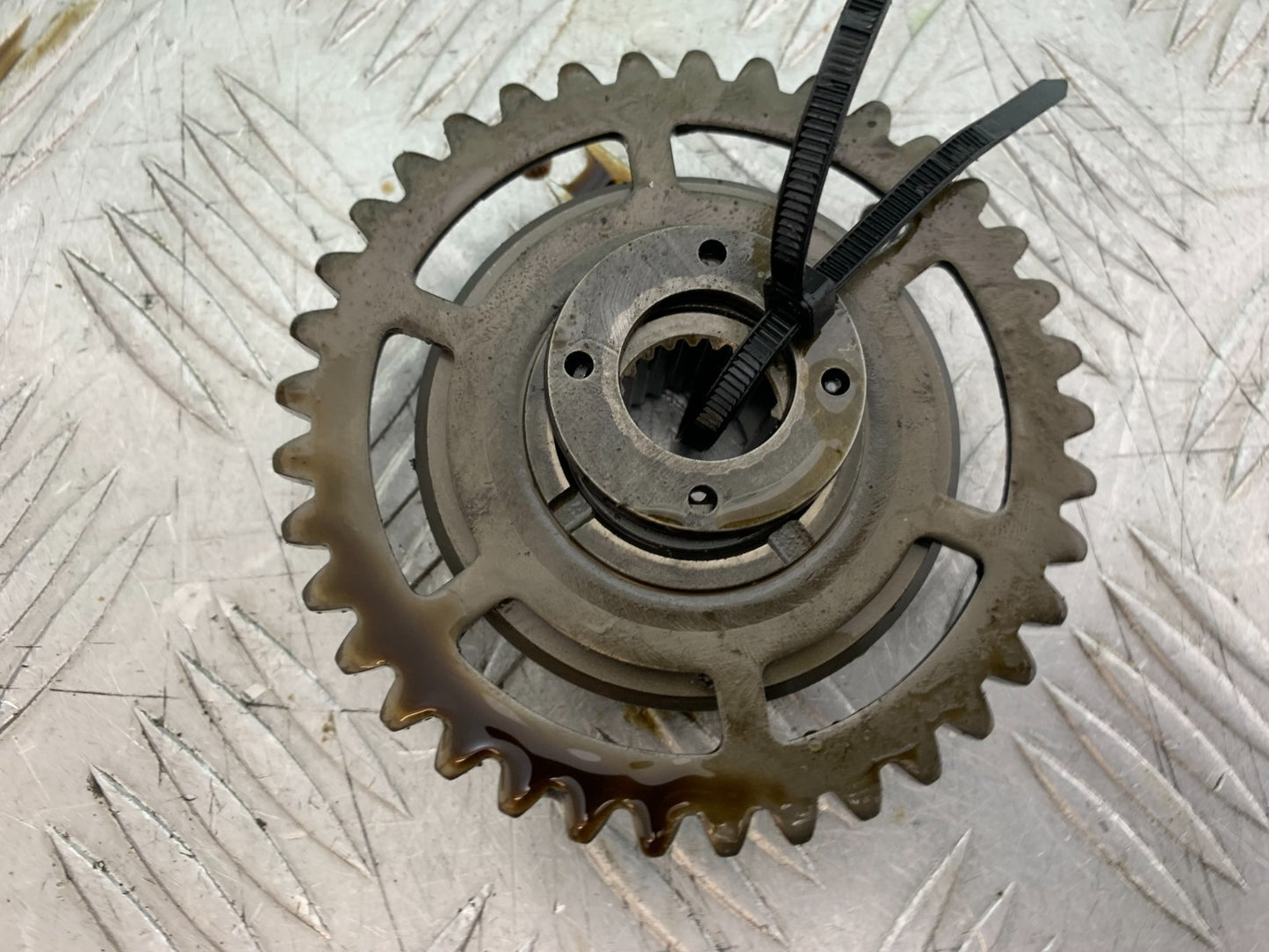 HONDA CBR1000 RR STARTER CLUTCH YEAR 2008-2011 (CMB1330)