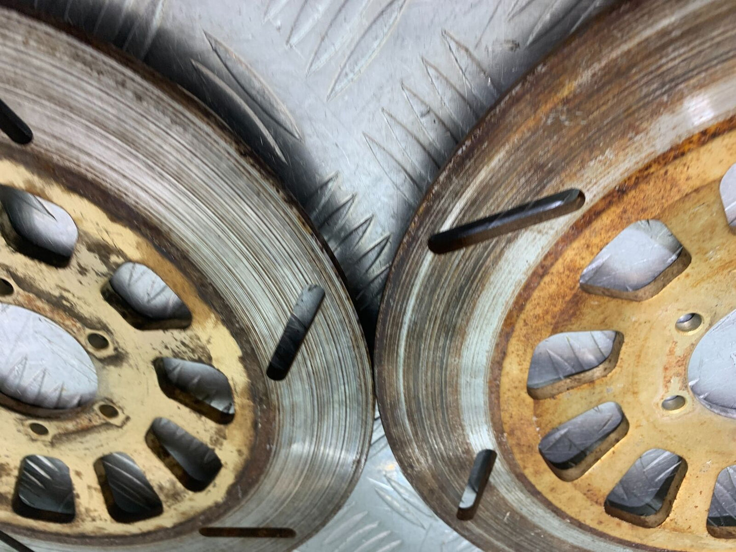 YAMAHA XS1100 MIDNIGHT SPECIAL FRONT DISCS YEAR 1980-1982 (CMB1122)