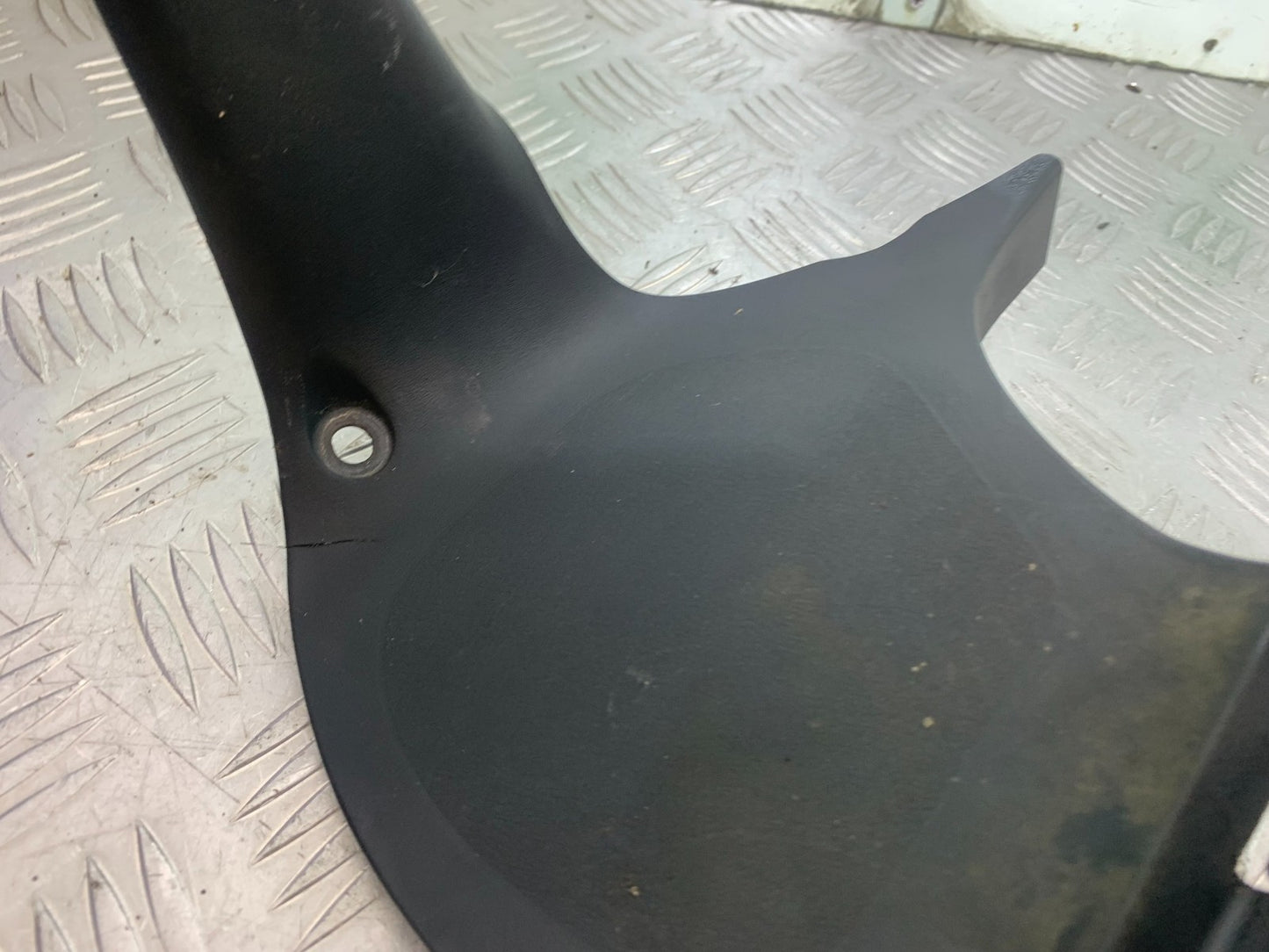HONDA NT650 V DEAUVILLE LEFT TOP FAIRING INFILL PANEL   YEAR 1999 (CMB1268)