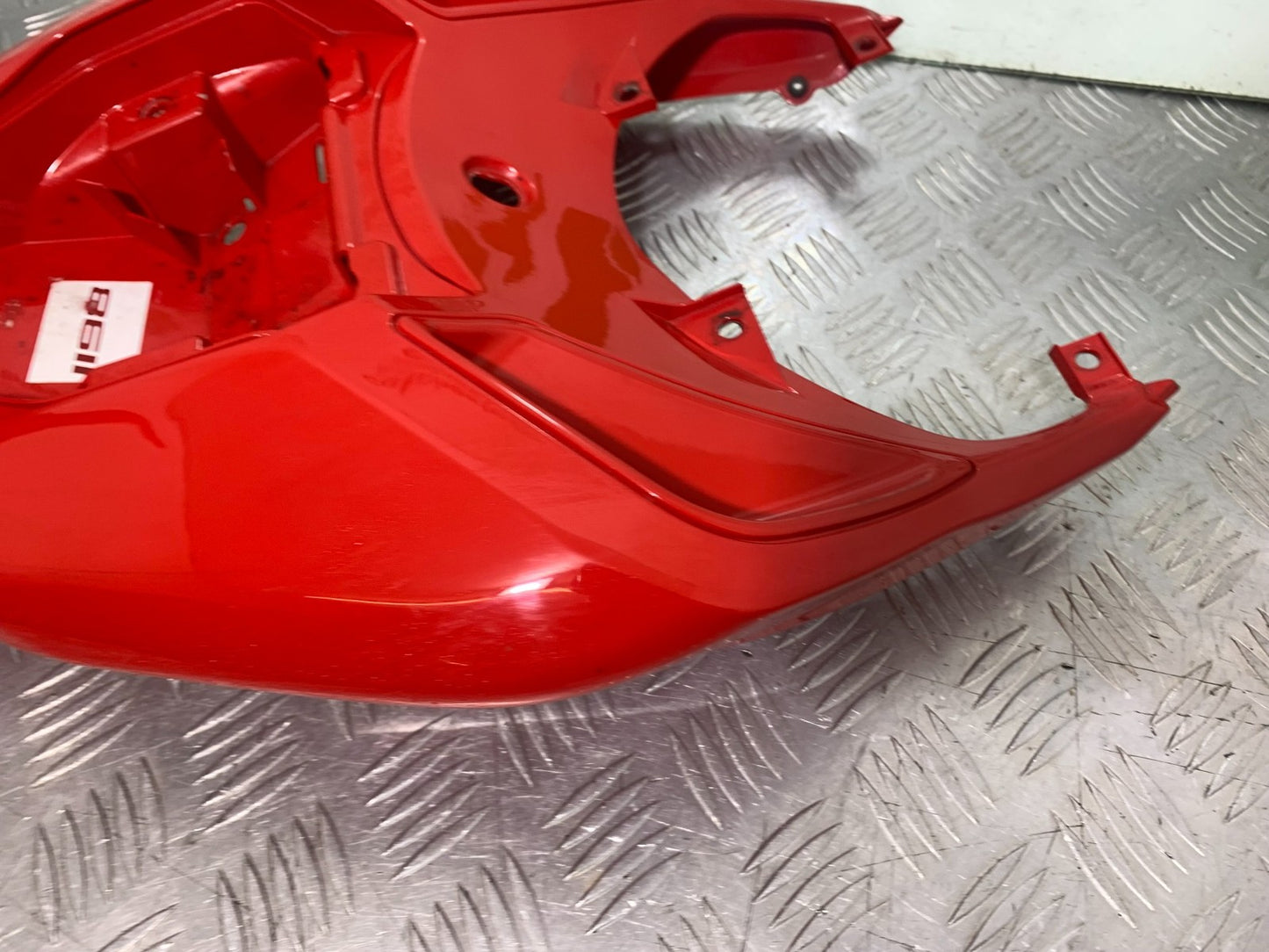 DUCATI 1198 S TAIL PIECE SEAT UNIT  YEAR 2009-2011 (CMB1219)