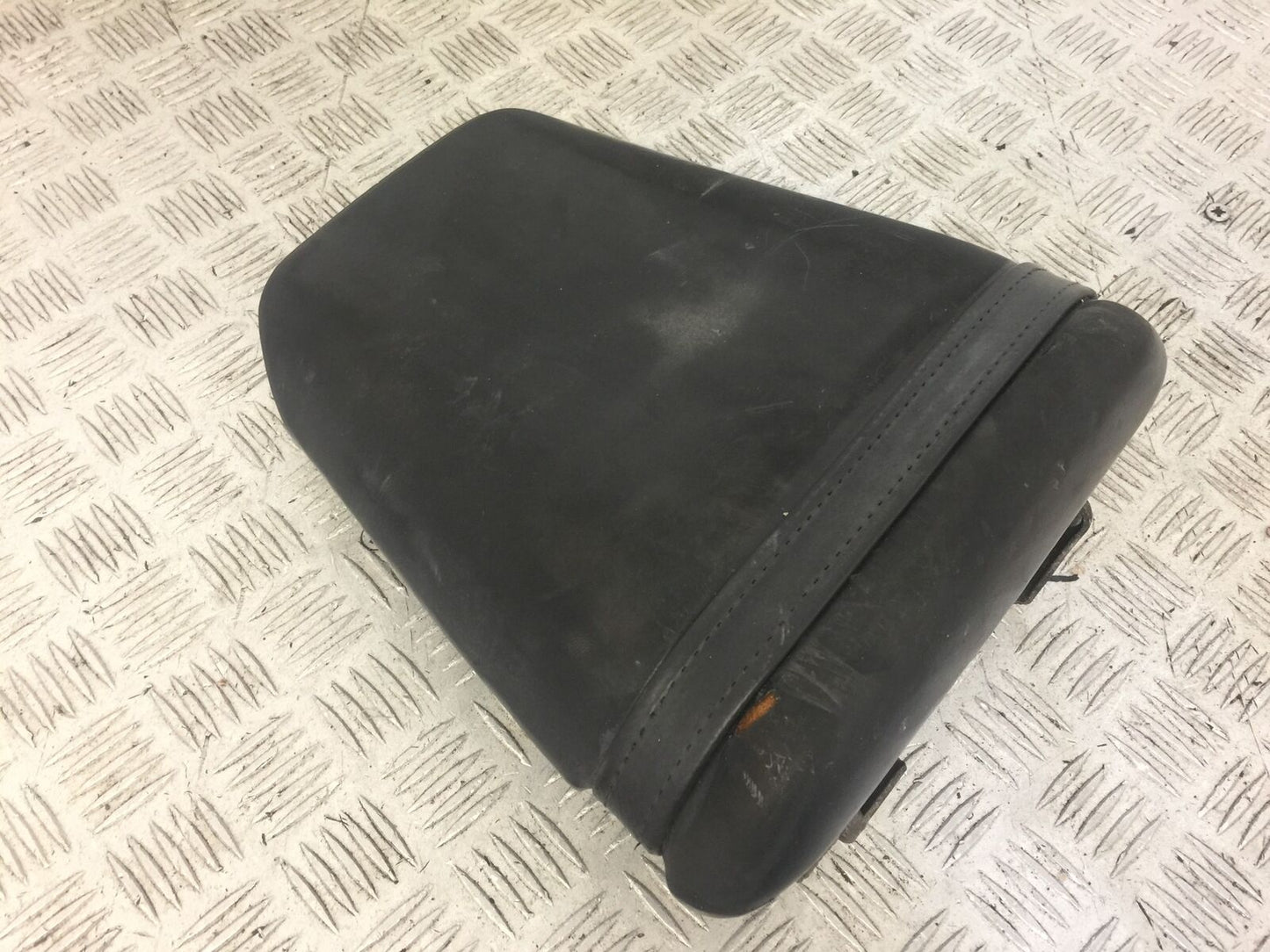 HONDA HONDA CBR400 RR REAR SEAT YEAR 1990-95(STOCK 624)