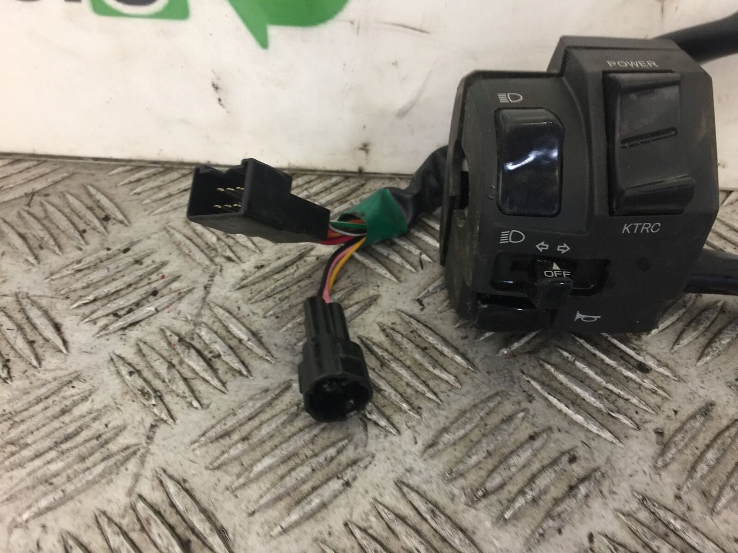 KAWASAKI ZX6R ZX636 ZX 636 LEFT SWITCH GEAR  2013-2016 (STOCK 342)
