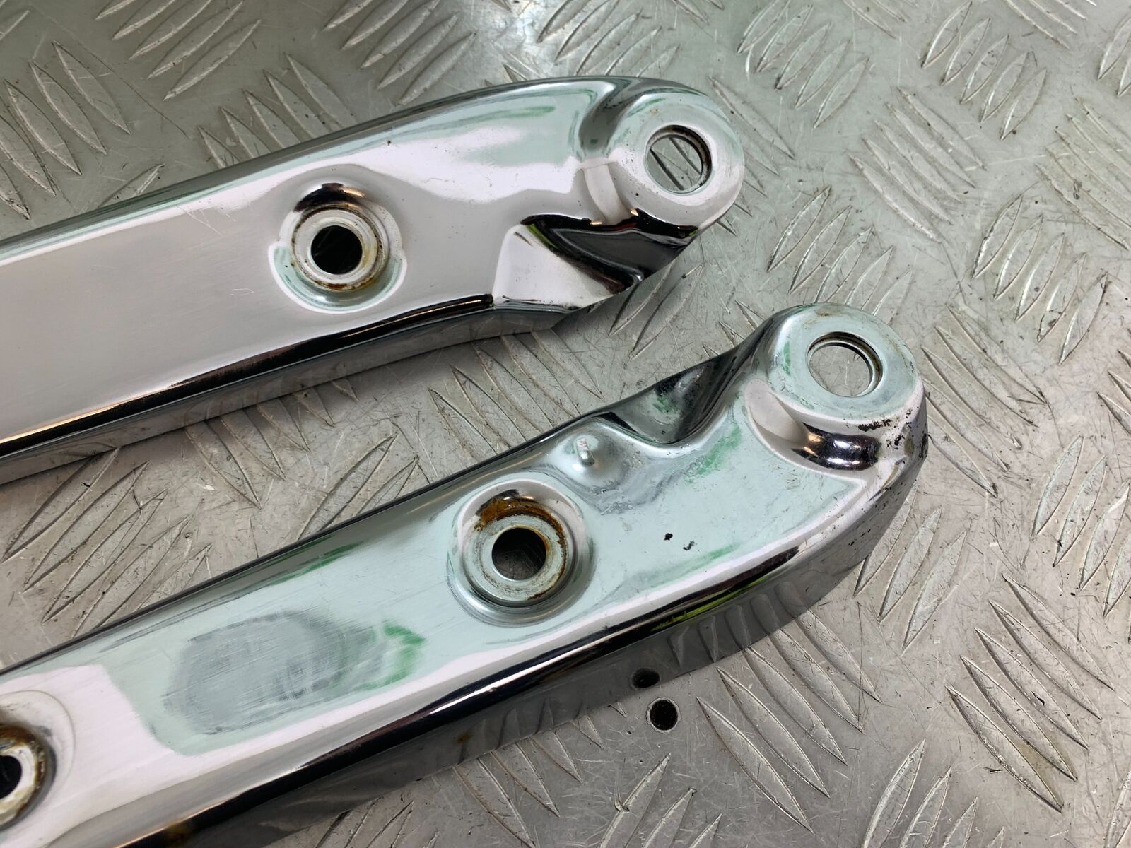 TRIUMPH THUNDERBIRD 1600 REAR CHROME FRAME COVERS  YEAR 2011 (CMB1107)