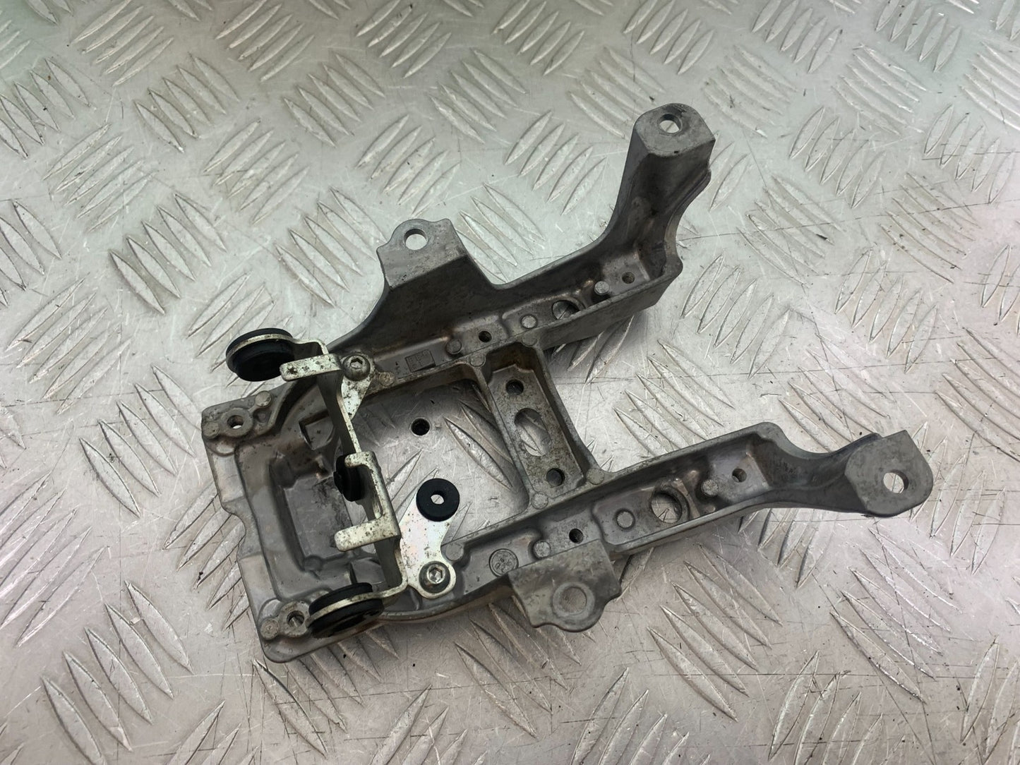 YAMAHA YZF R7 REAR SUBFRAME   YEAR 2022-2025 (CMB1255)