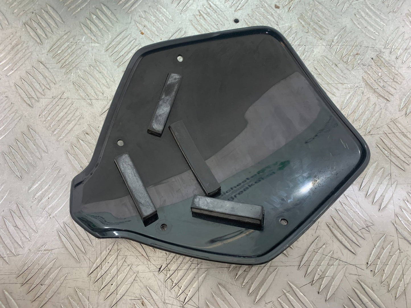 HONDA CBF125 CBF 125 SCREEN YEAR 2009-14  (CMB1172)